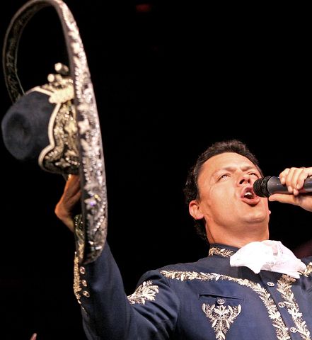 Mis paisanos queridos,