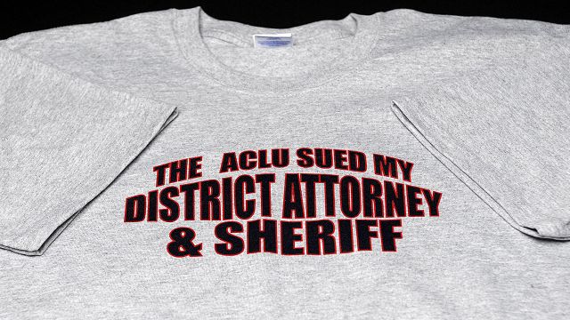 Cuestionan campa&ntilde;a contra indocumentados que pagan impuestos