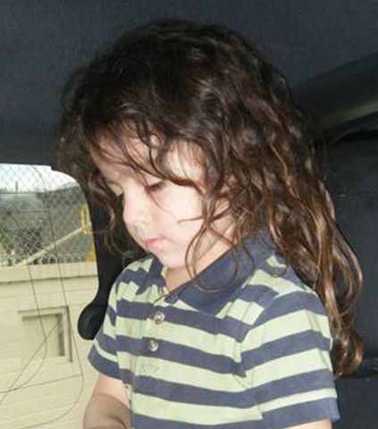 Buscan ni&ntilde;o secuestrado en california