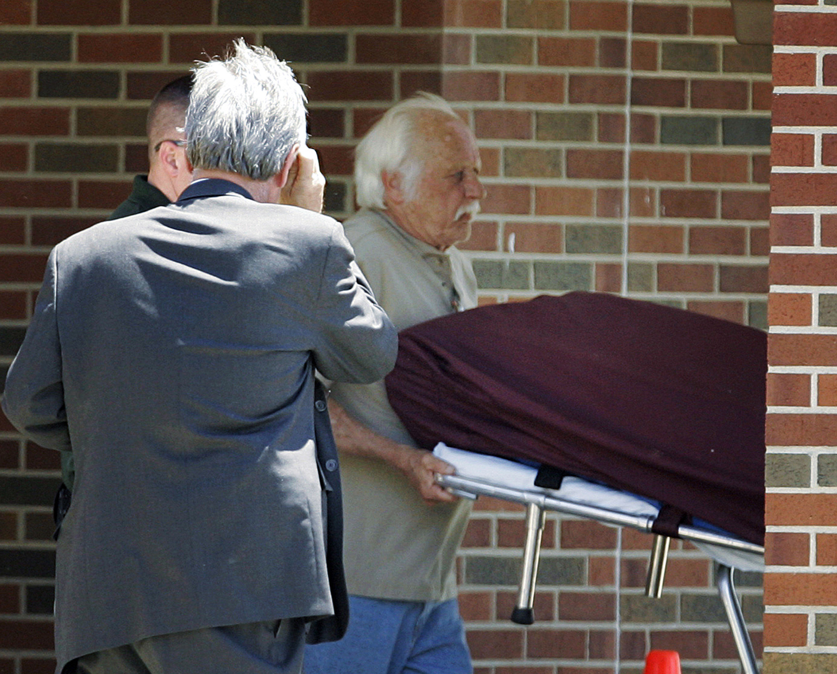 Asesinan a doctor que practicaba abortos