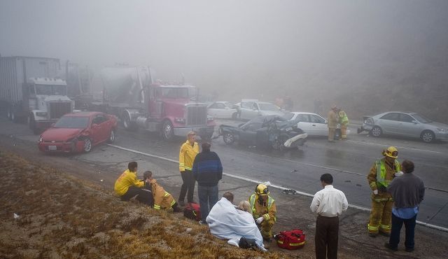 15 heridos en autopista de california