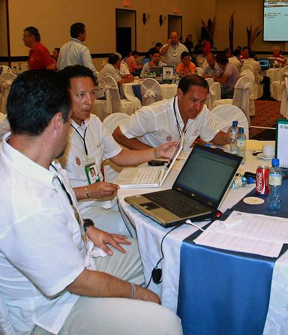 &iexcl;P&aacute;sele, ac&aacute; las piernas!