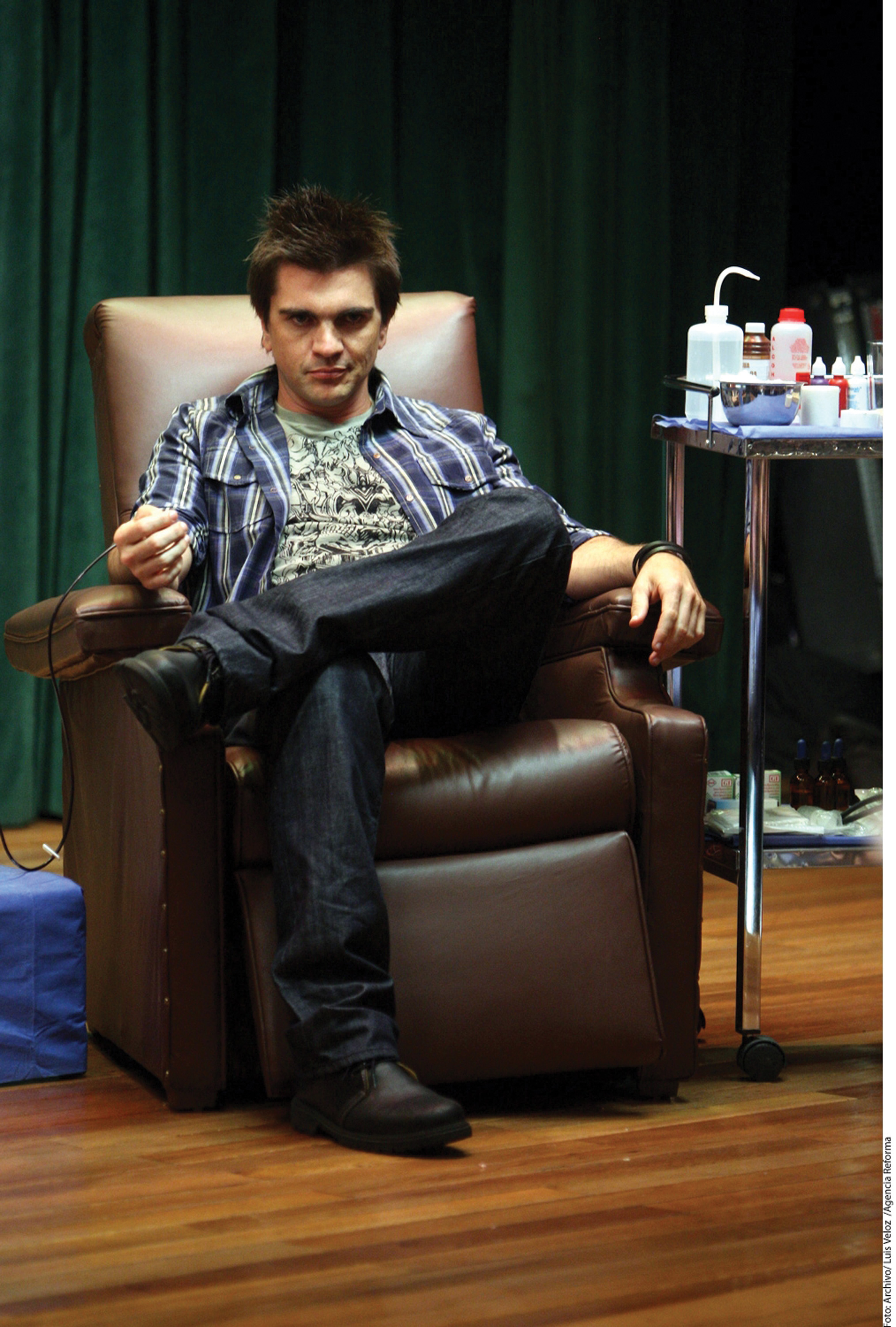 Hace Juanes defensa 'virtual'