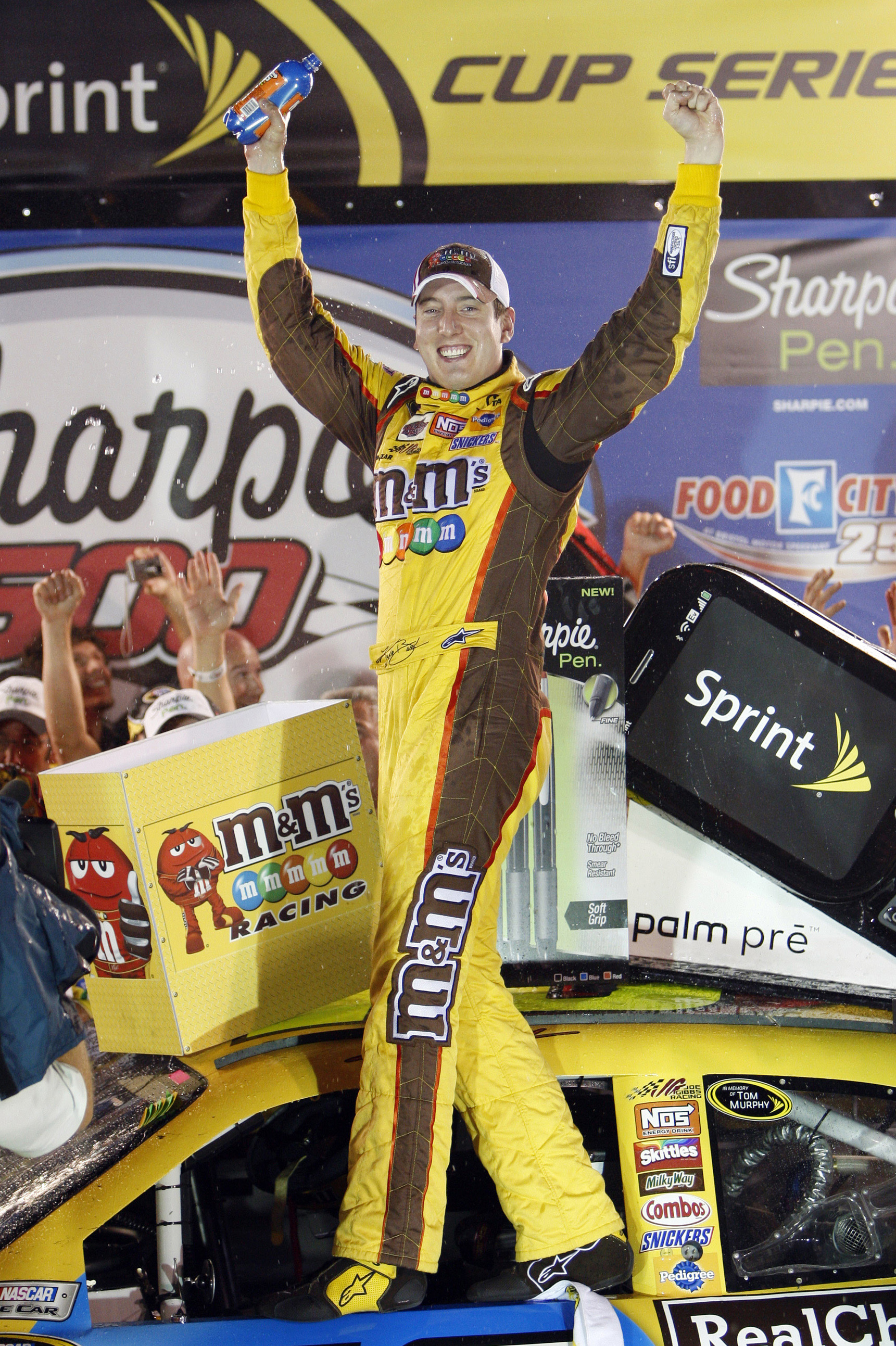 Busch rompe sequ&iacute;a de triunfos