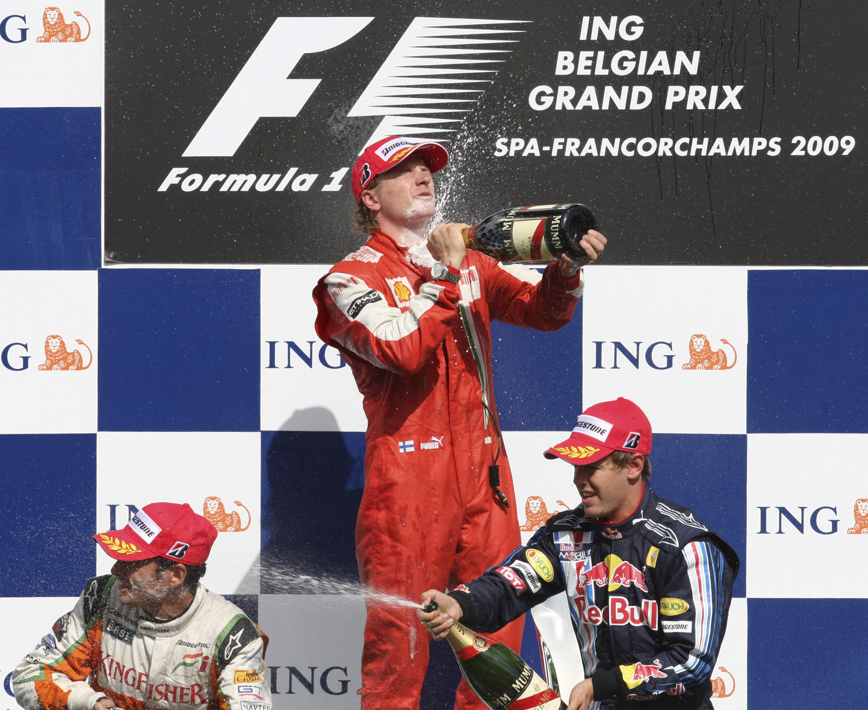 Raikkonen vuelve a ganar en B&eacute;lgica