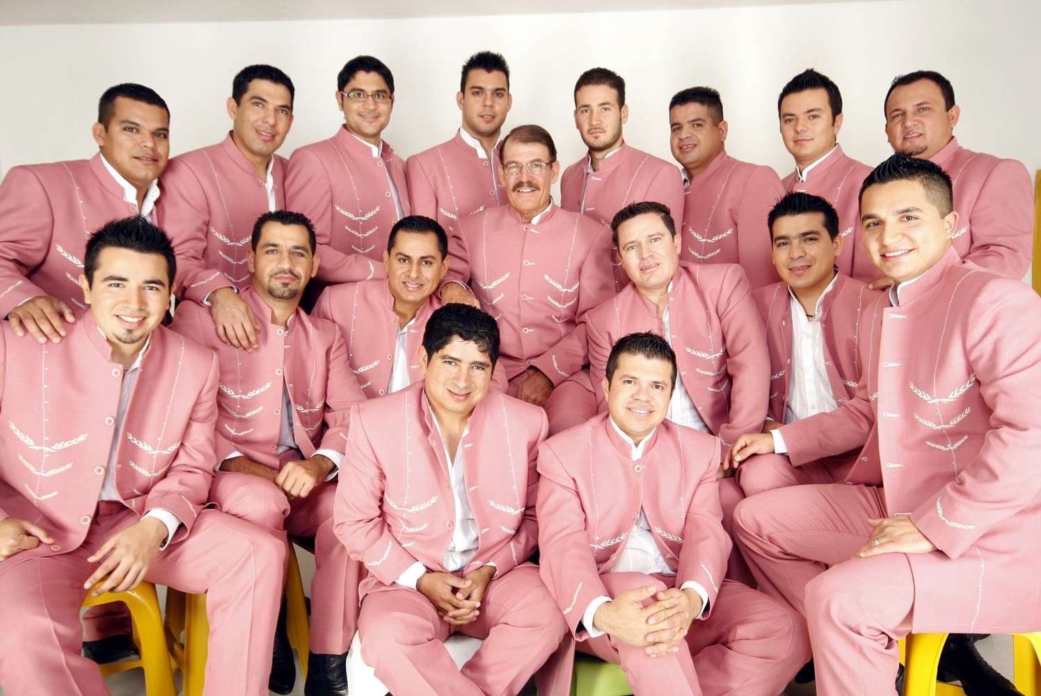Acepta La Arrolladora rivalidad con Recodo