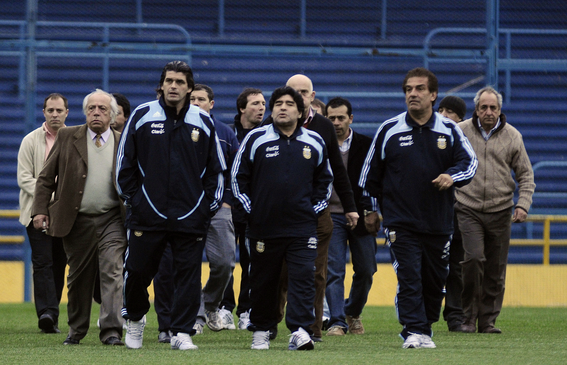 Buscan "Tutor" para Maradona