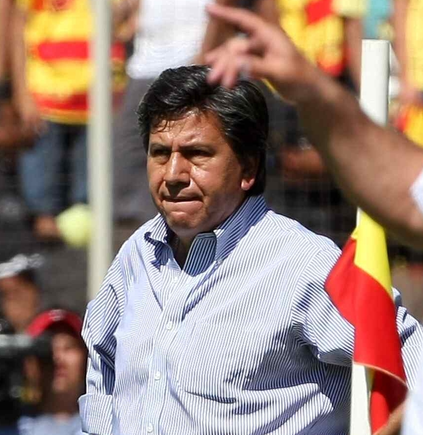 Chivas despide otro t&eacute;cnico