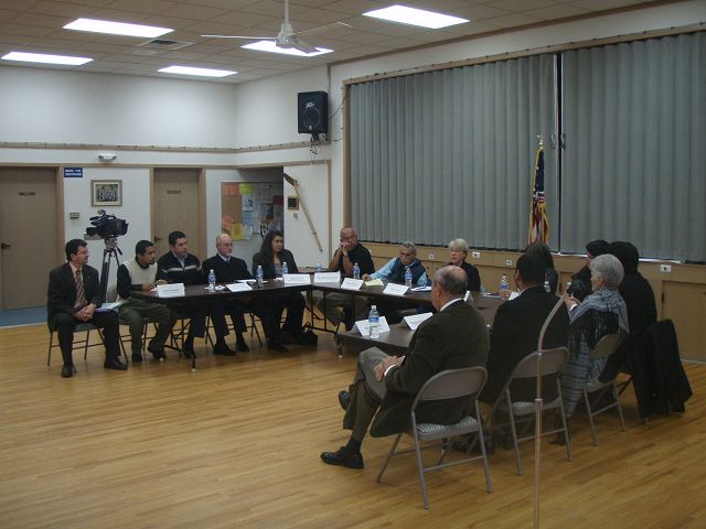 Reuni&eacute;ndose con los latinos