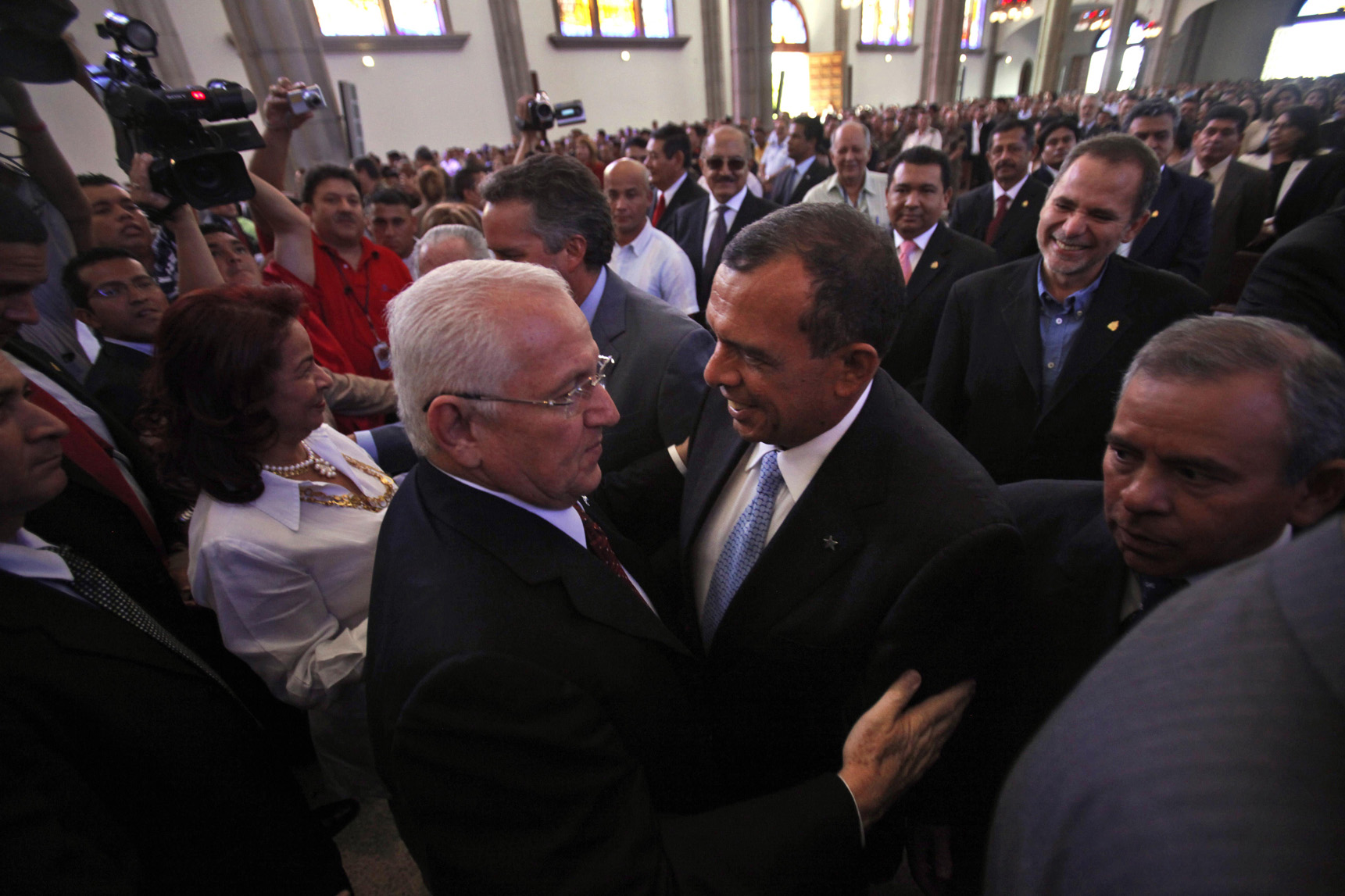 “Hubo enga&ntilde;o para tratar sacar a Zelaya”