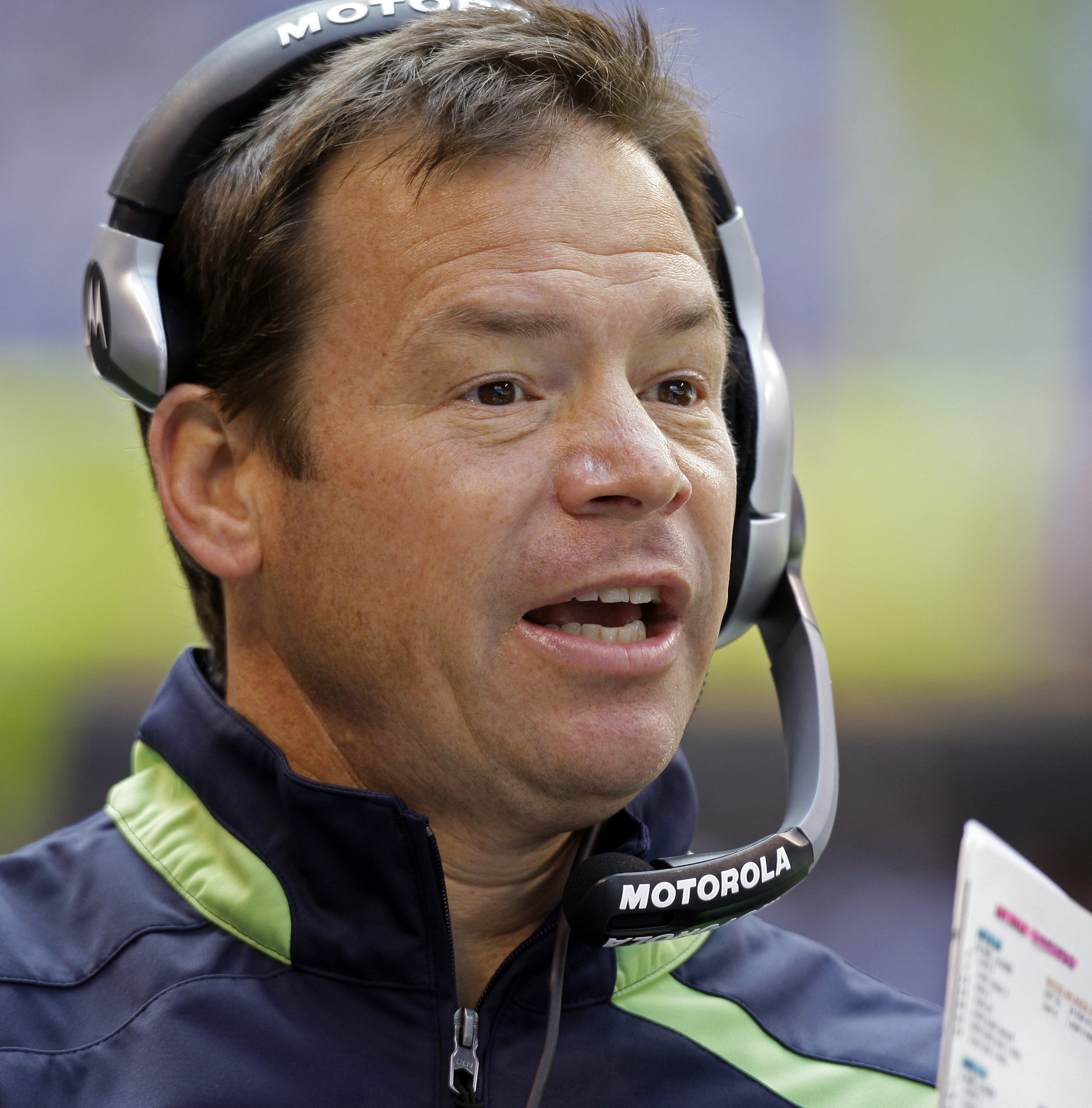 Seahawks despiden a entrenador Mora