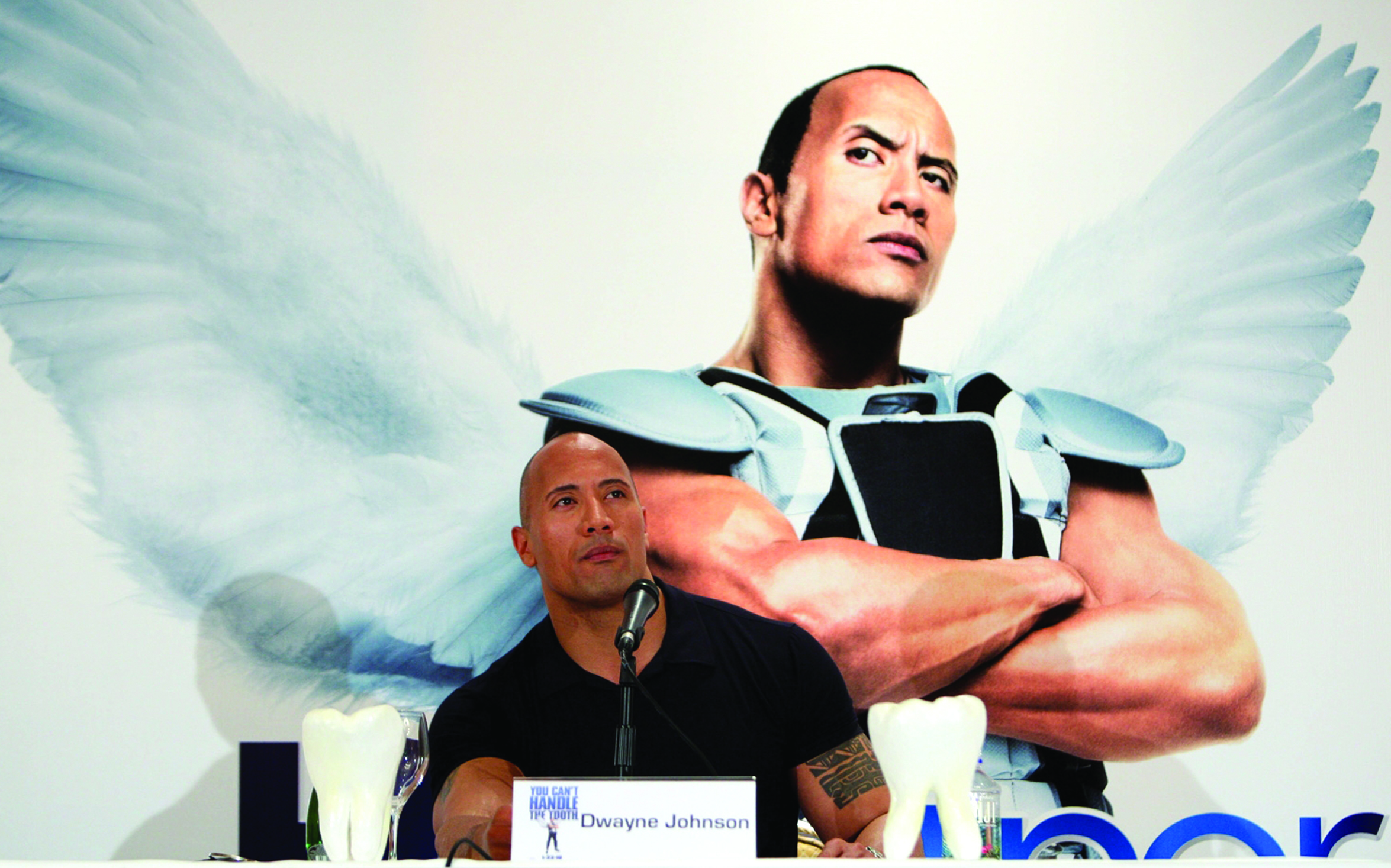 'La Roca' quiere con Salma Hayek