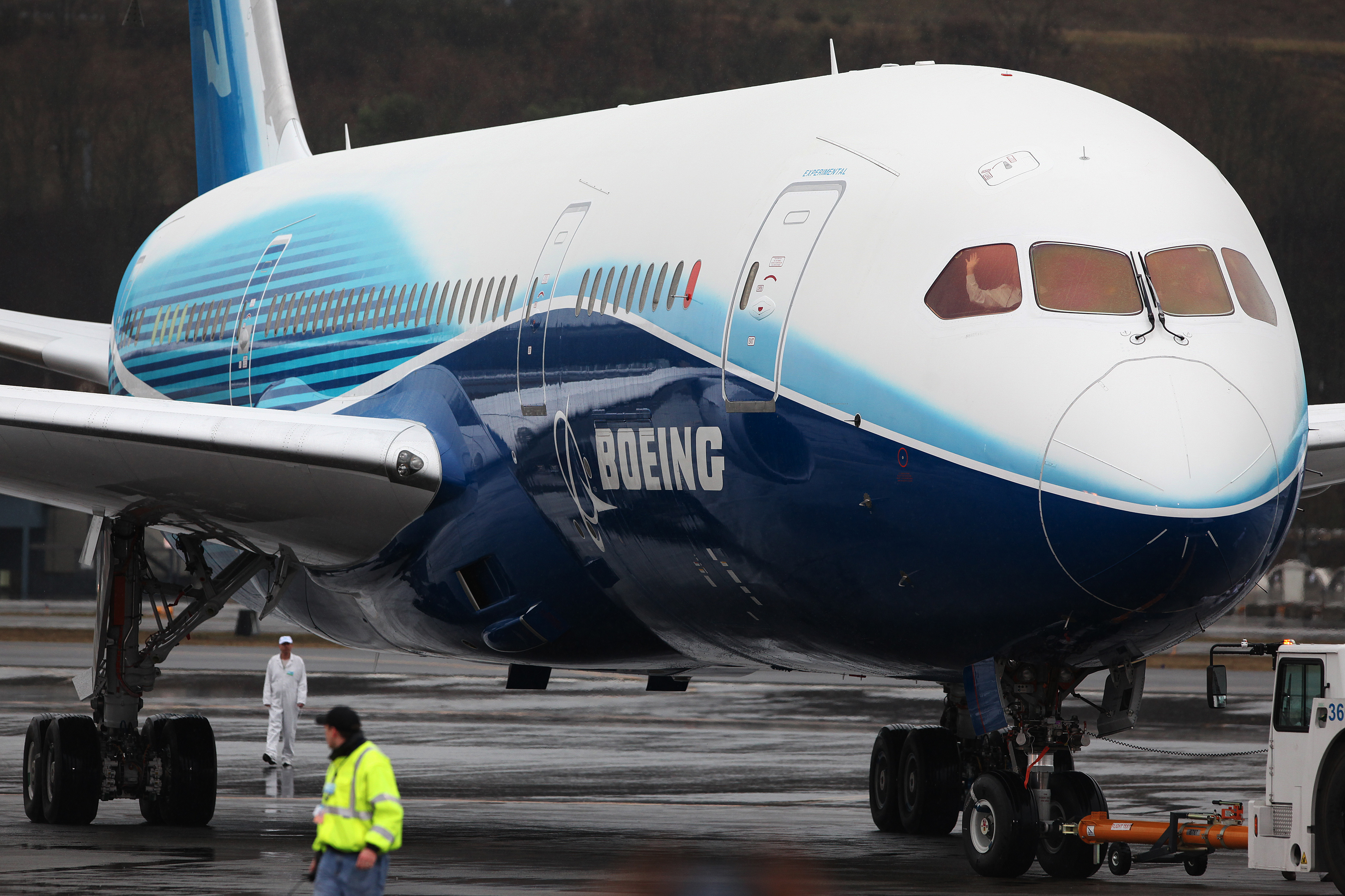 Boeing reconsidera planes para avi&oacute;n 787 de corto alcance