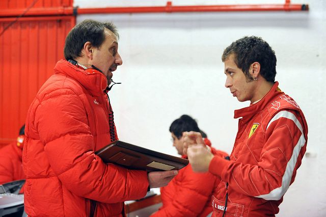 Rossi empieza otra tanda de pruebas con Ferrari