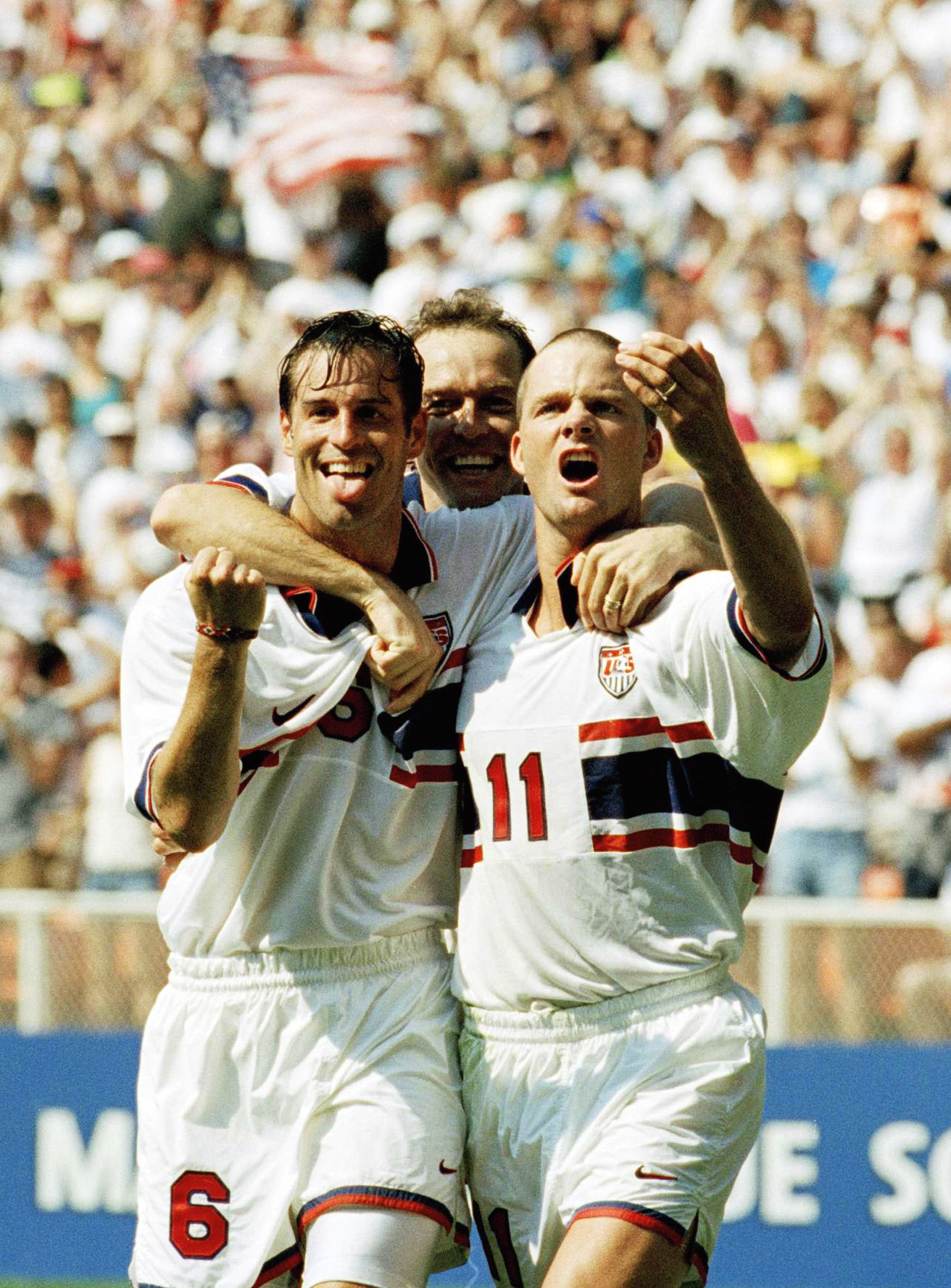 Los "Cuernos" y el f&uacute;tbol...