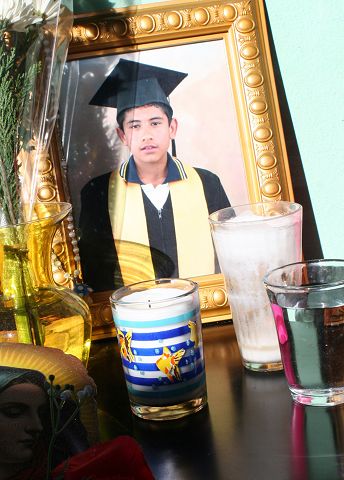 Comando ataca fiesta juvenil