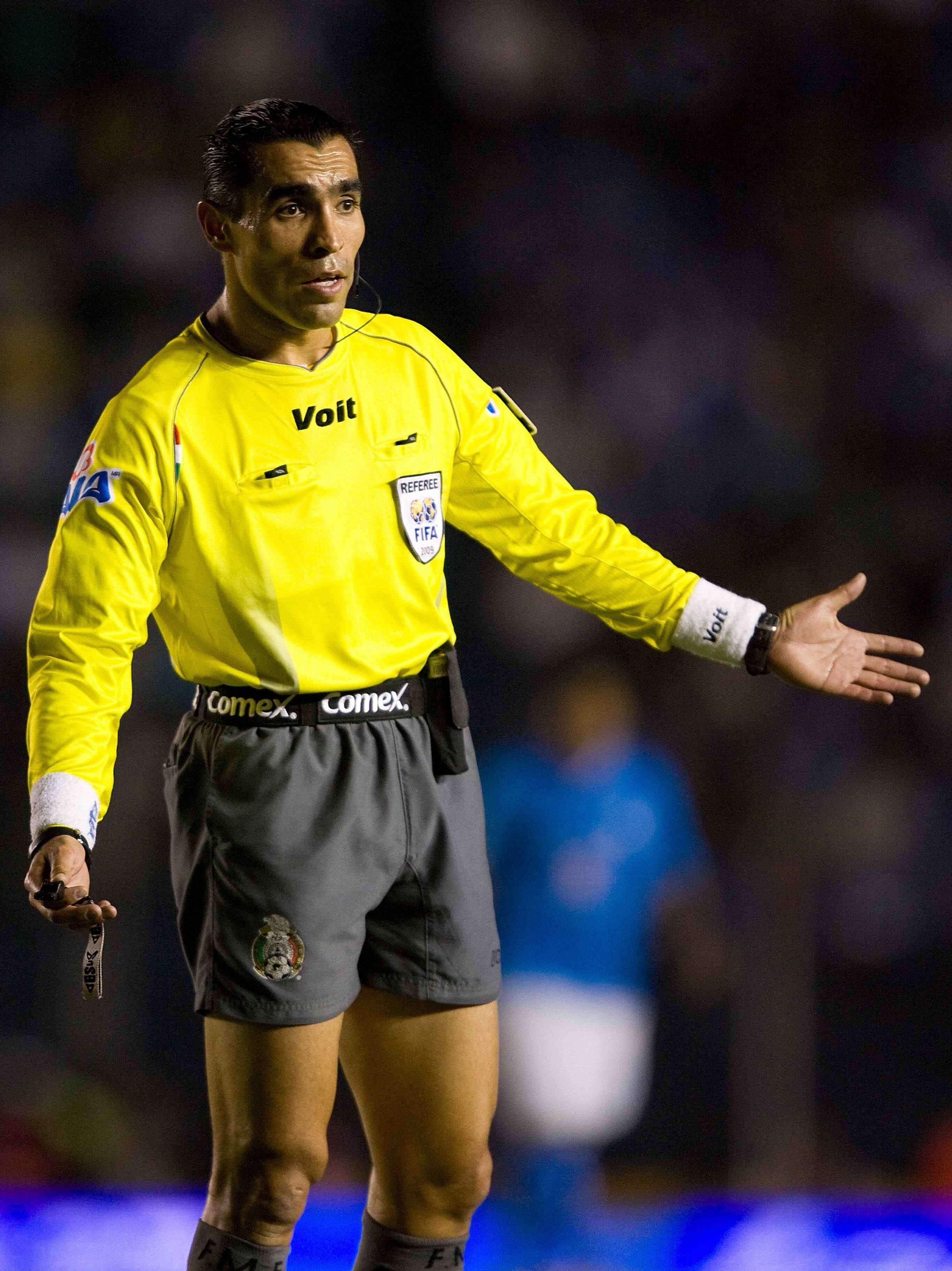 FIFA anuncia &aacute;rbitros que dirigir&aacute;n en el Mundial de F&uacute;tbol.