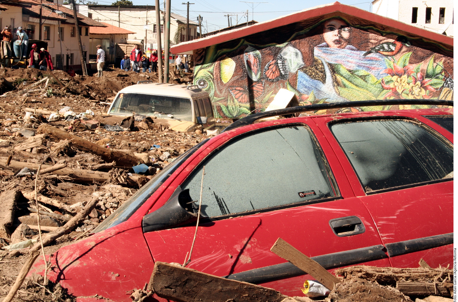 M&aacute;s de 30 muertos por lluvias en Michoac&aacute;n