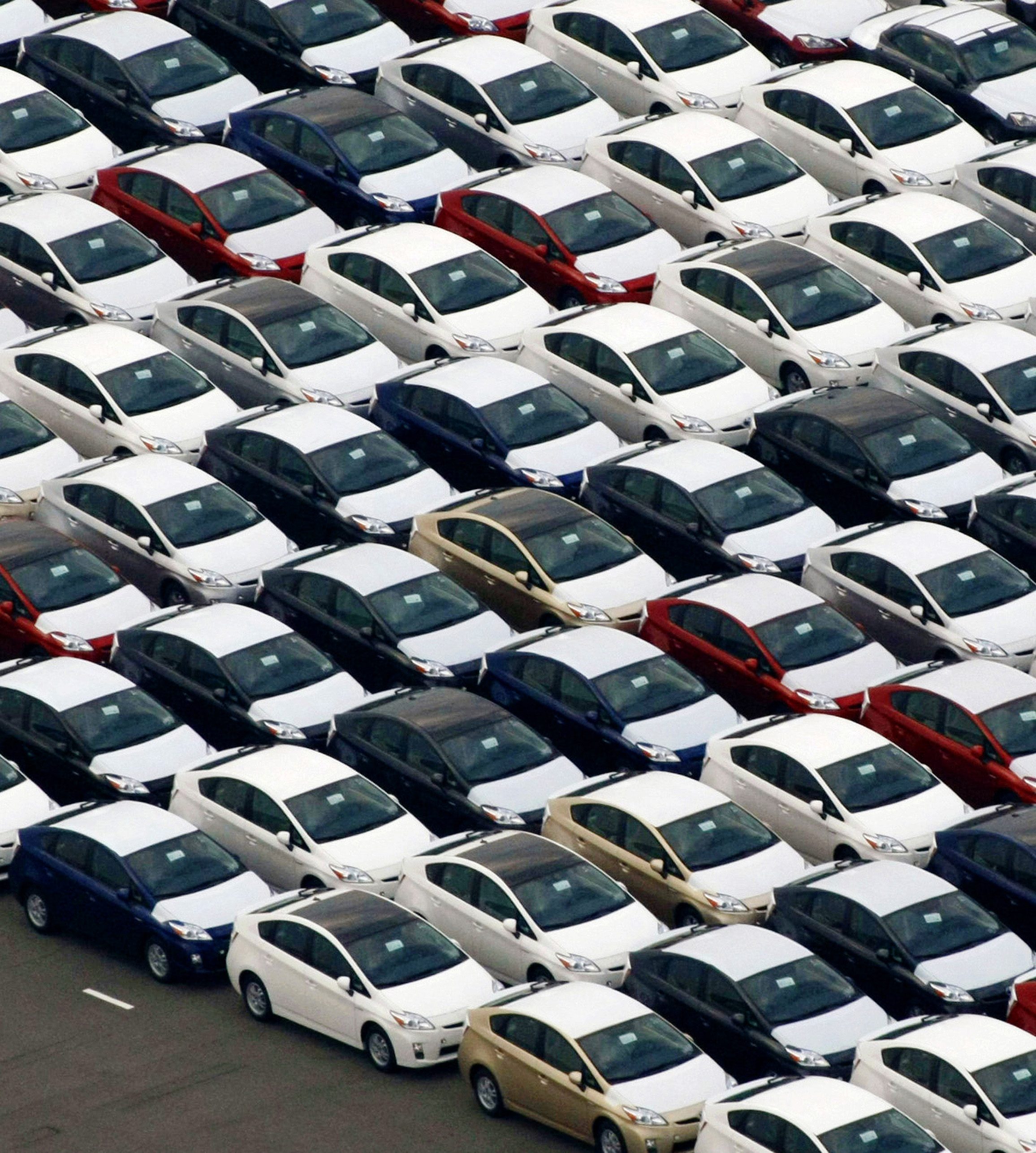 Toyota llama a revisi&oacute;n Global