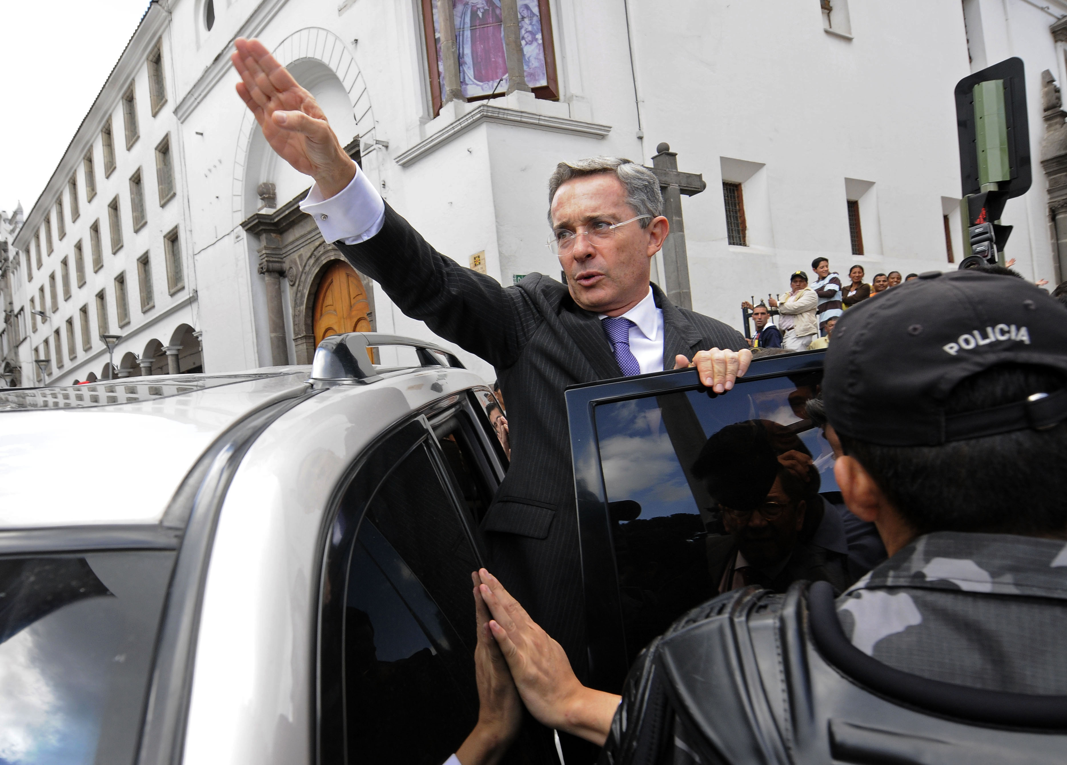 Ocho a&ntilde;os es poco.- Uribe