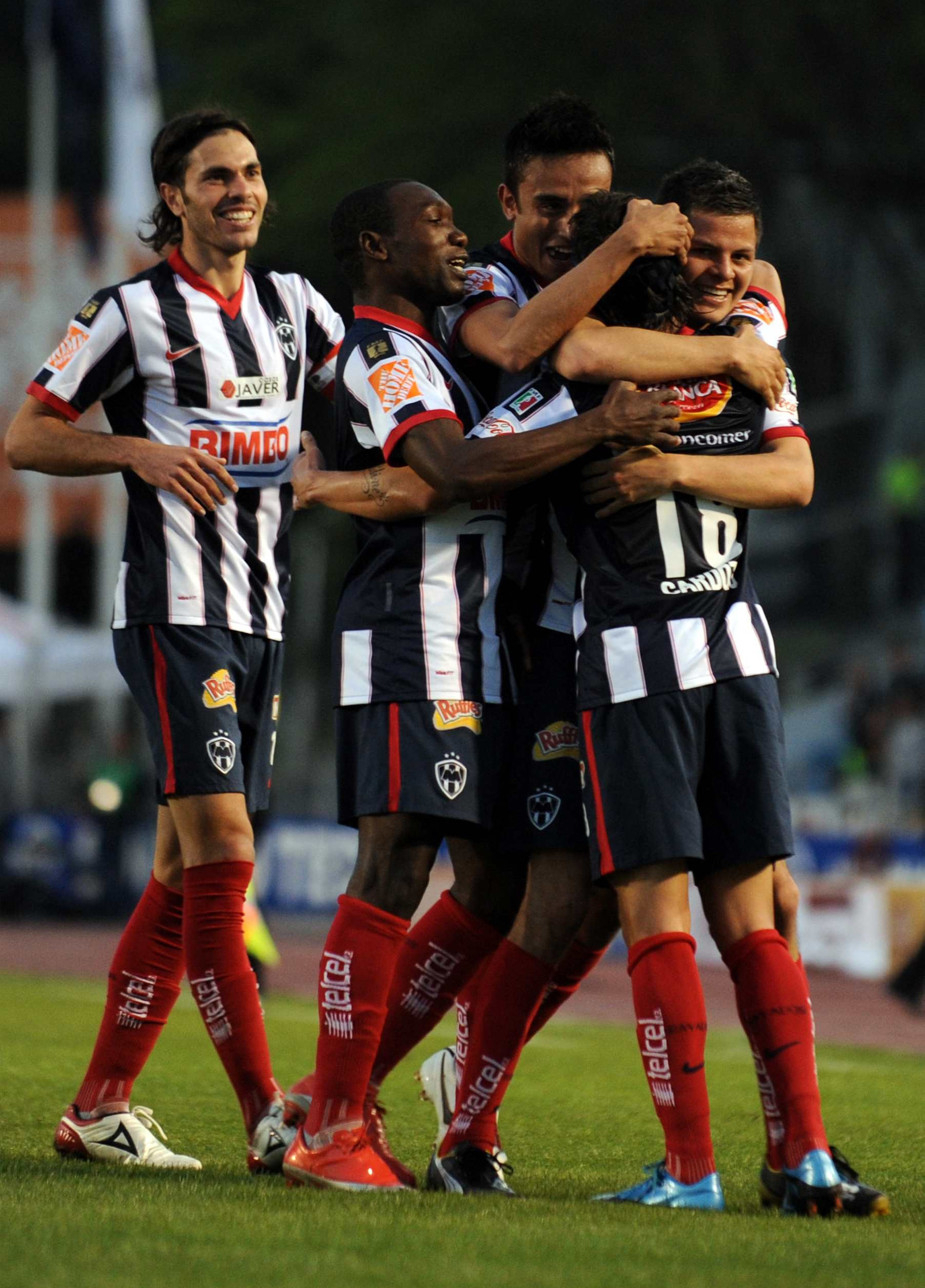 Monterrey se afianza al segundo lugar