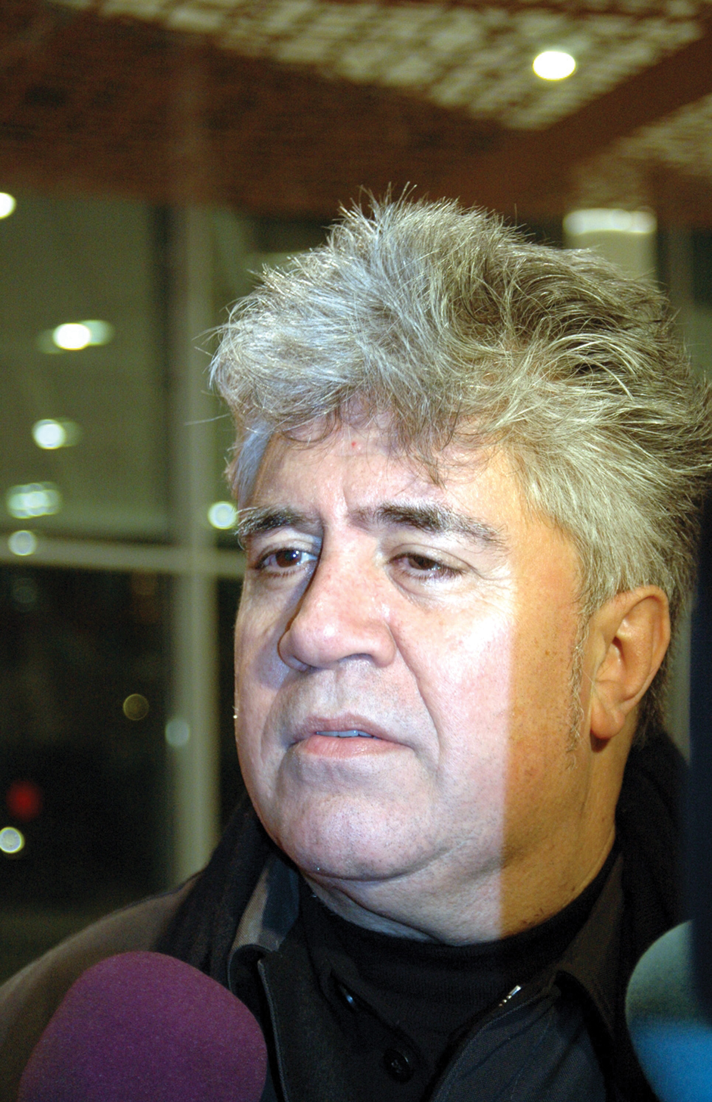 Apoyan artistas espa&ntilde;oles a reos cubanos