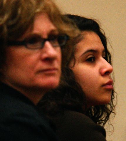 Sentencian a joven hispana