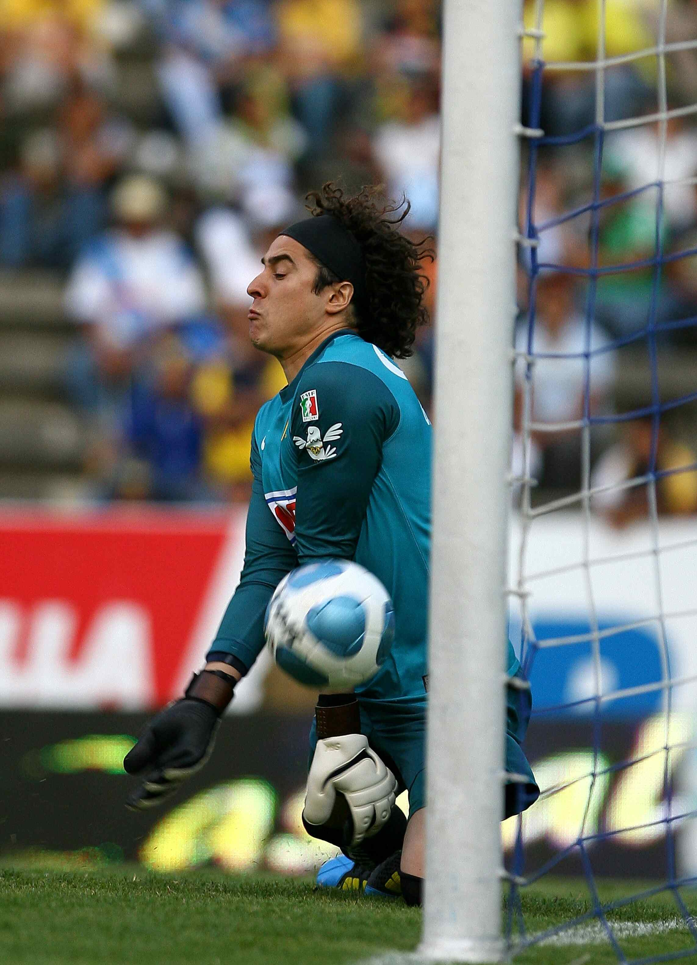 &iexcl;Atr&aacute;pala por favor!