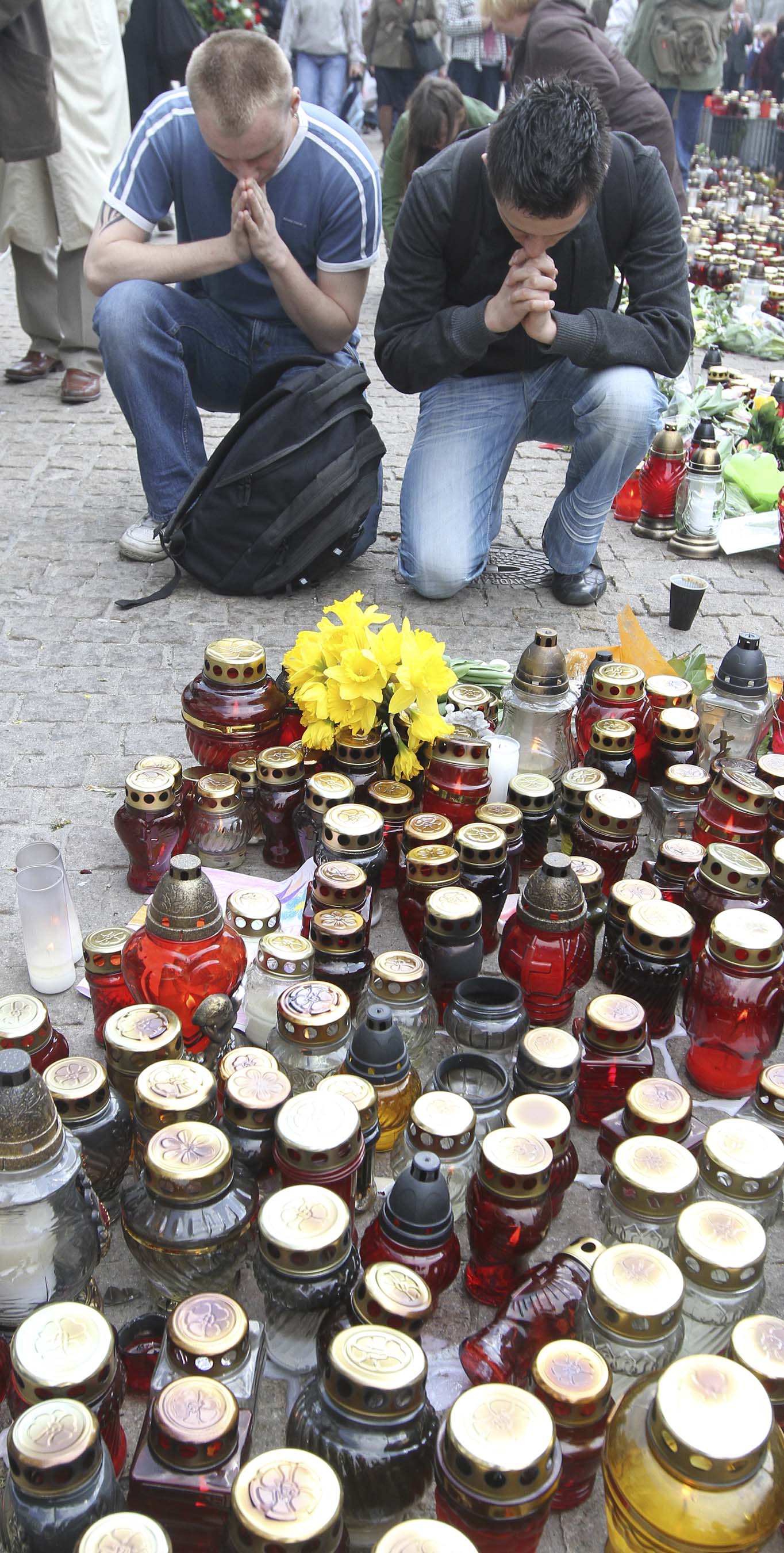 Los polacos lloran a su presidente