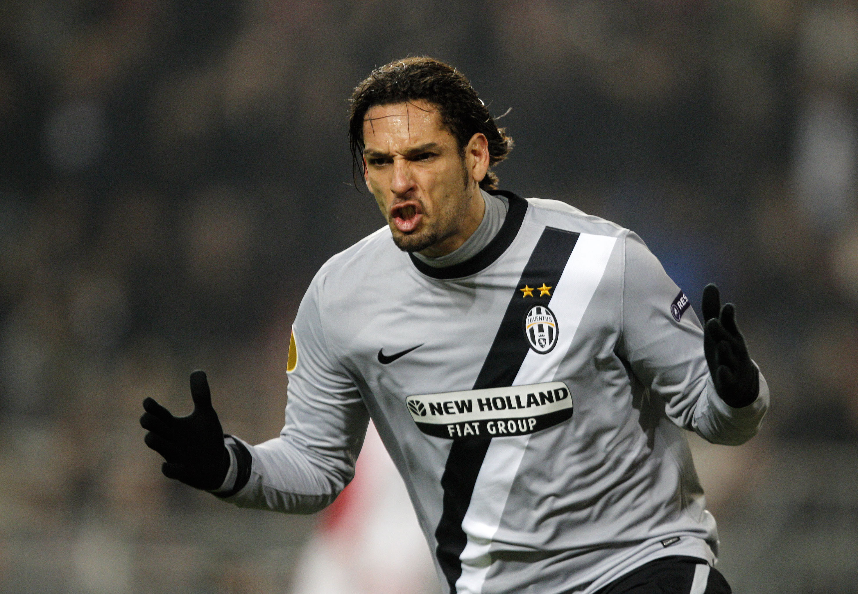 Chileno Vald&eacute;s le pide una oportunidad a Bielsa