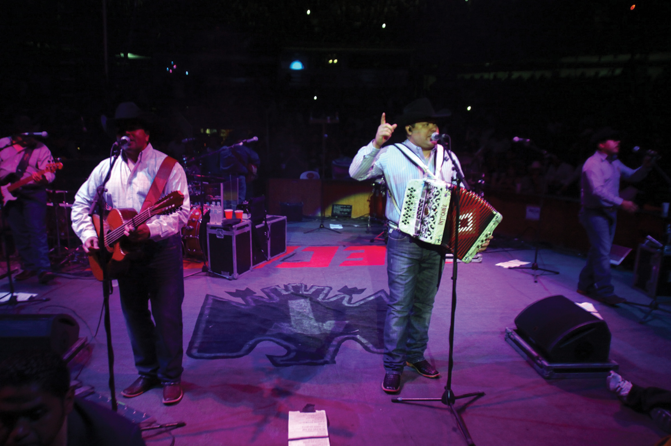 Viven miedo en show de Intocable