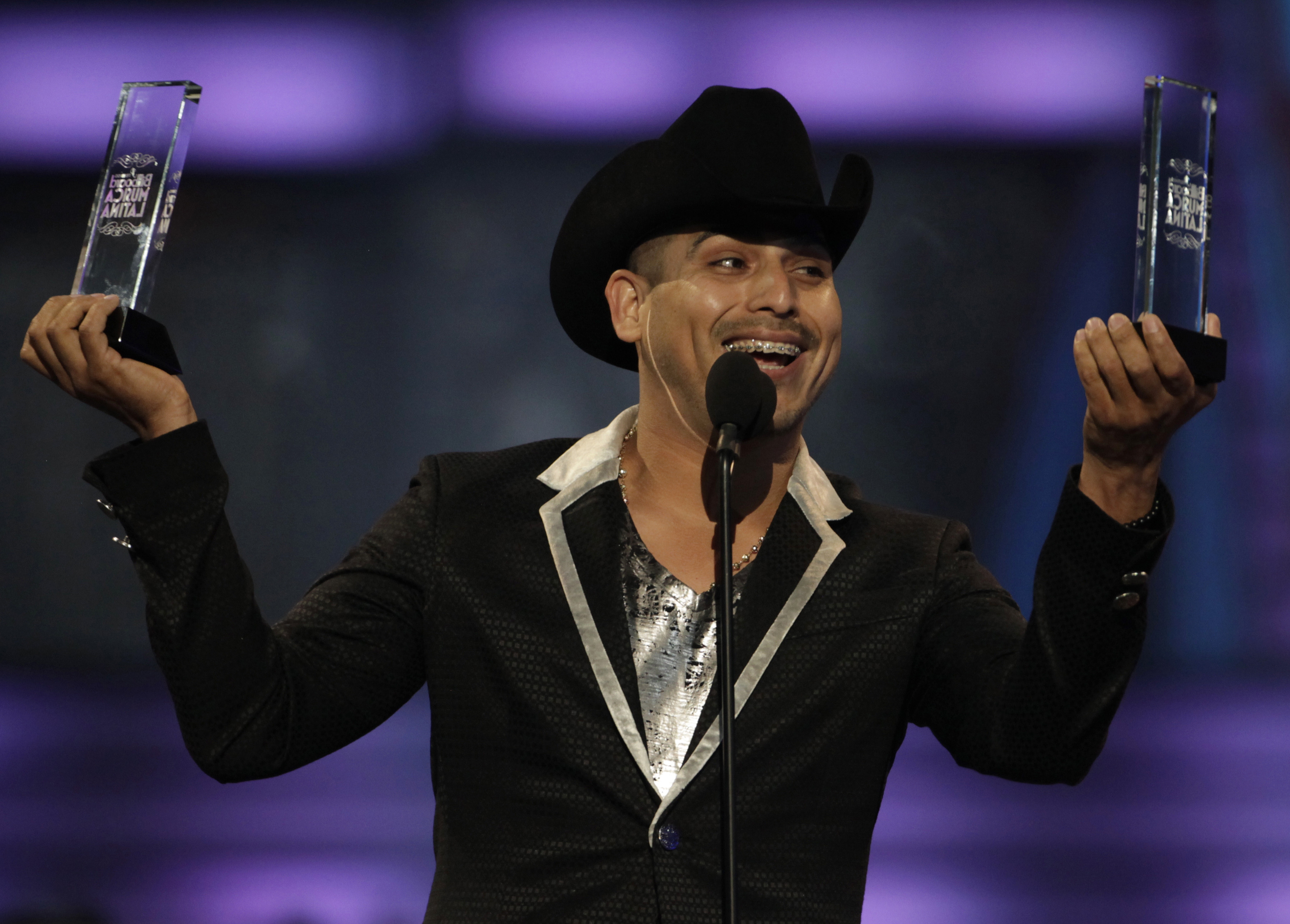 Espinoza Paz cancela concierto en Arizona