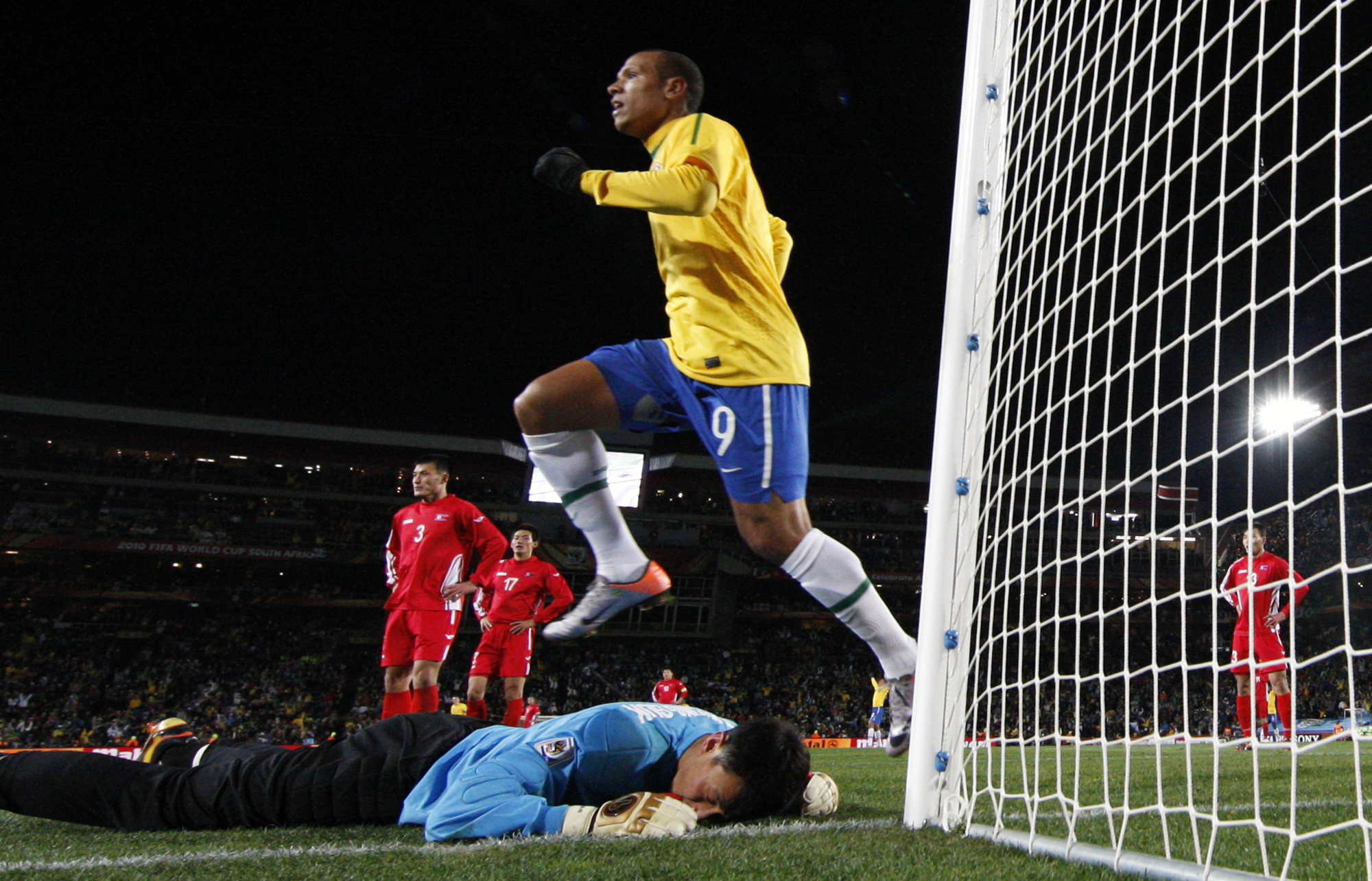 Brasil inicia con el pie derecho