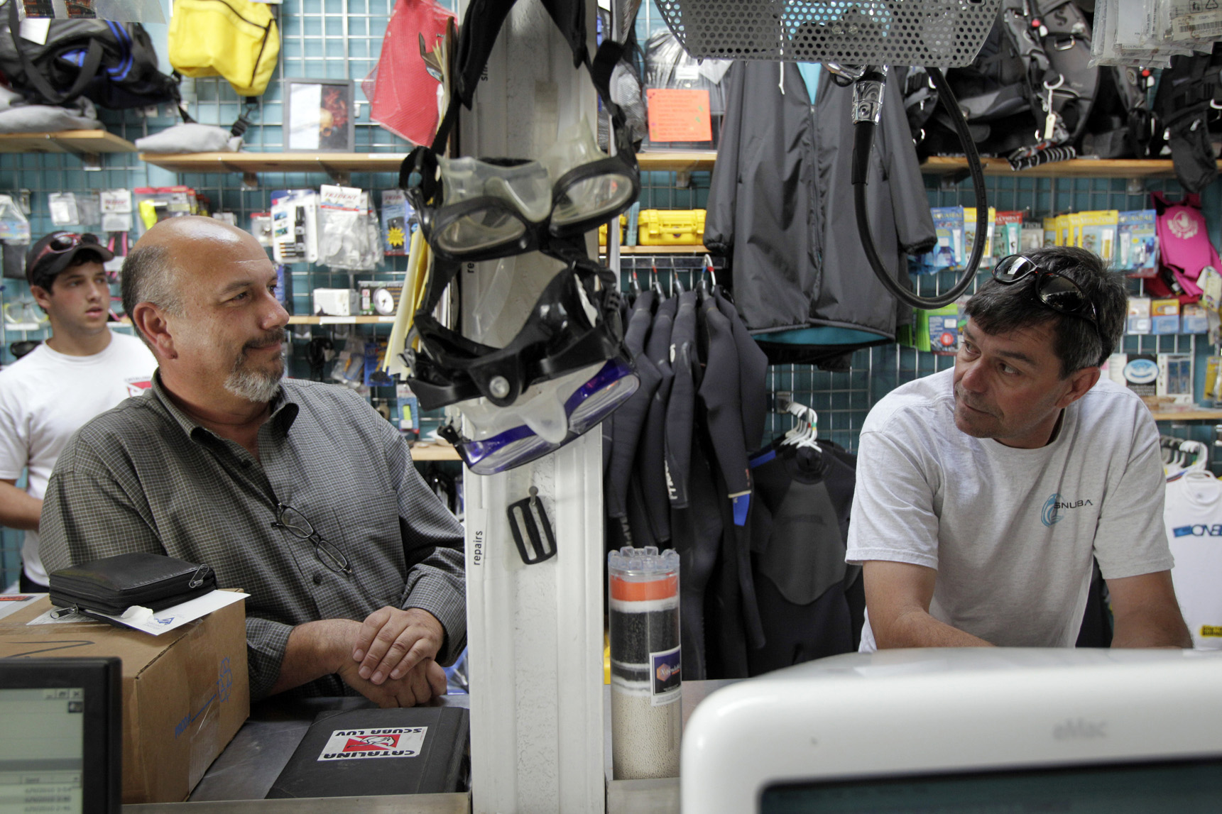 En debate por identificaci&oacute;n