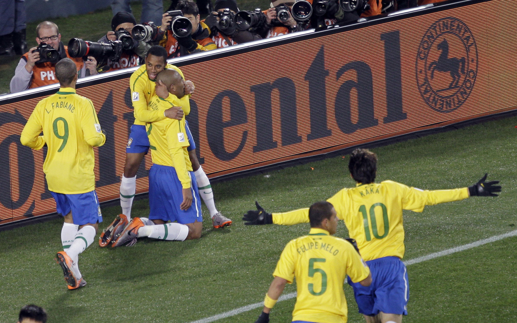 Maicon inici&oacute; la samba