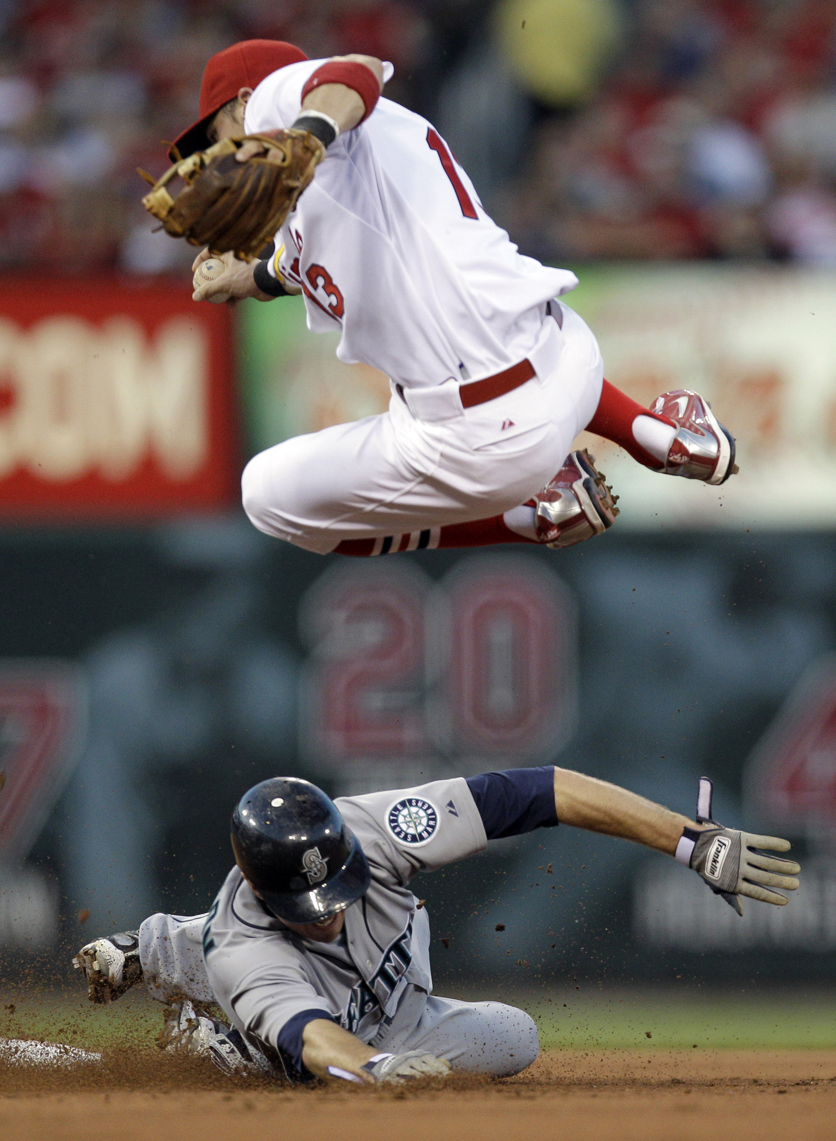 Pujols pega jonr&oacute;n para derrotar a marineros