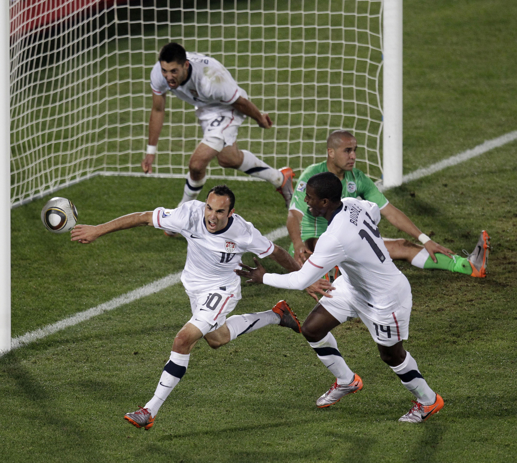 Donovan salva a EEUU