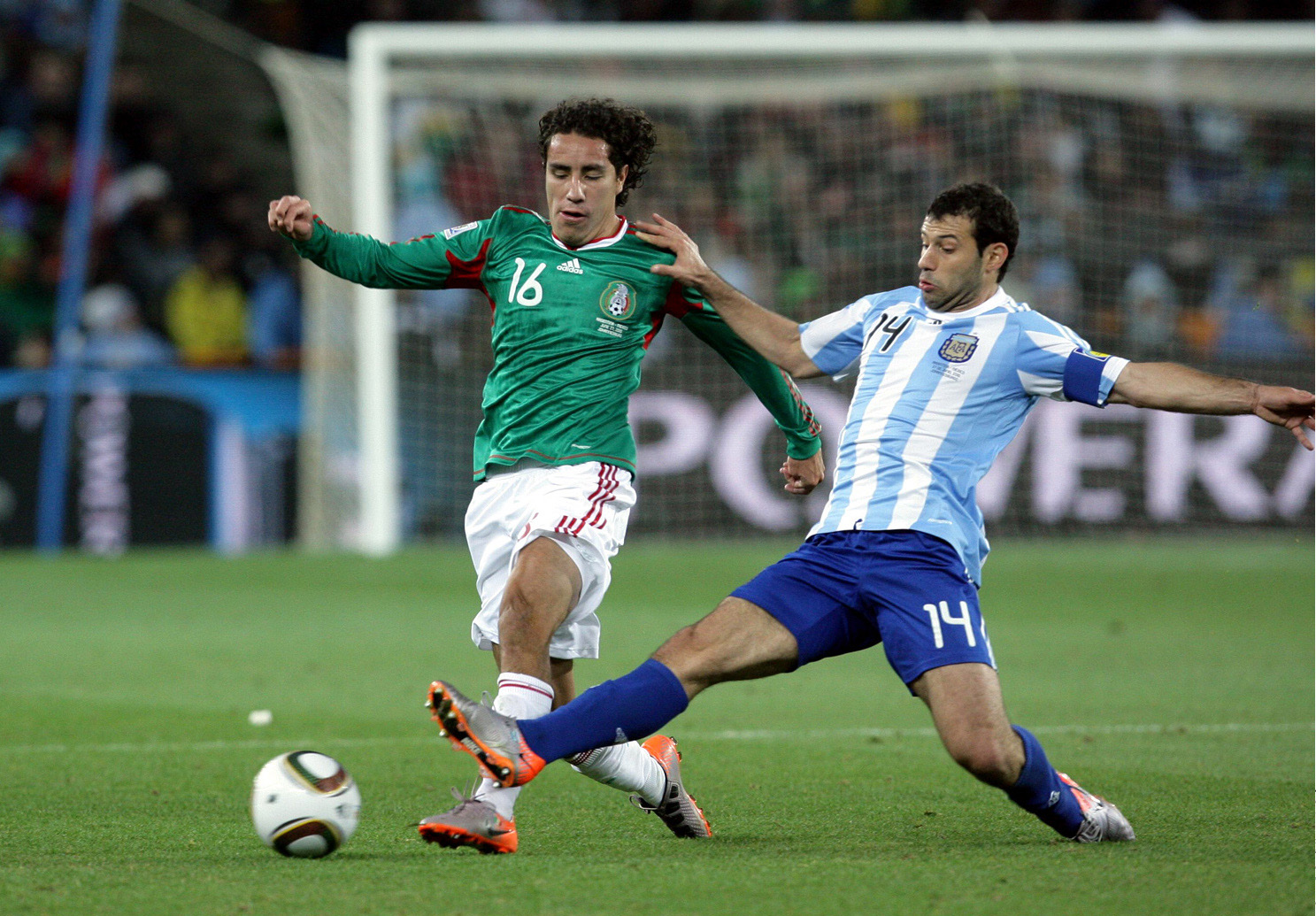 Revelan inter&eacute;s del West Ham por Ju&aacute;rez