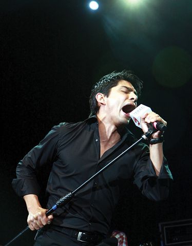 Brindan ayuda marat&oacute;nica para Monterrey