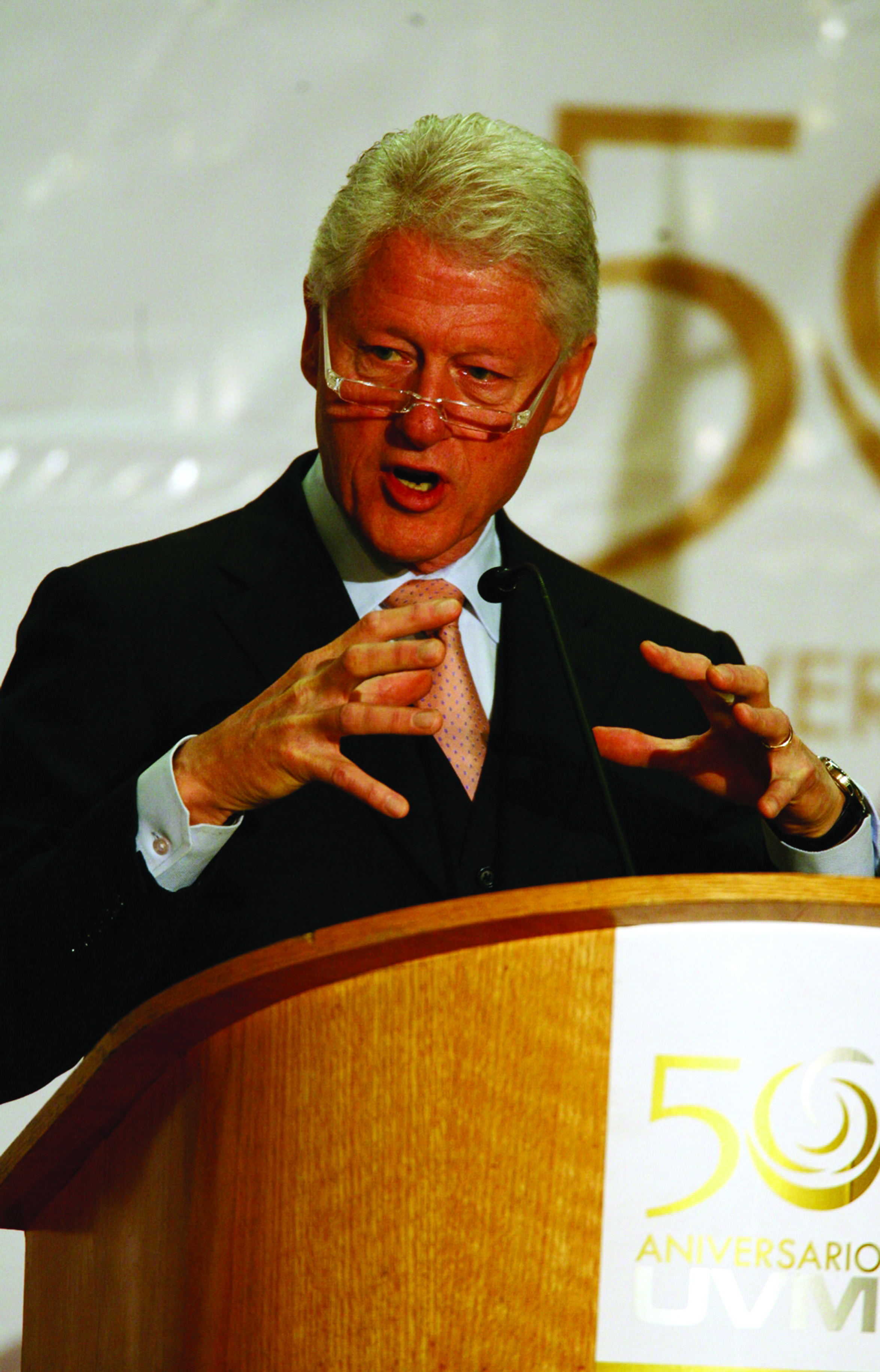 Se casa Chelsea Clinton en festejo millonario