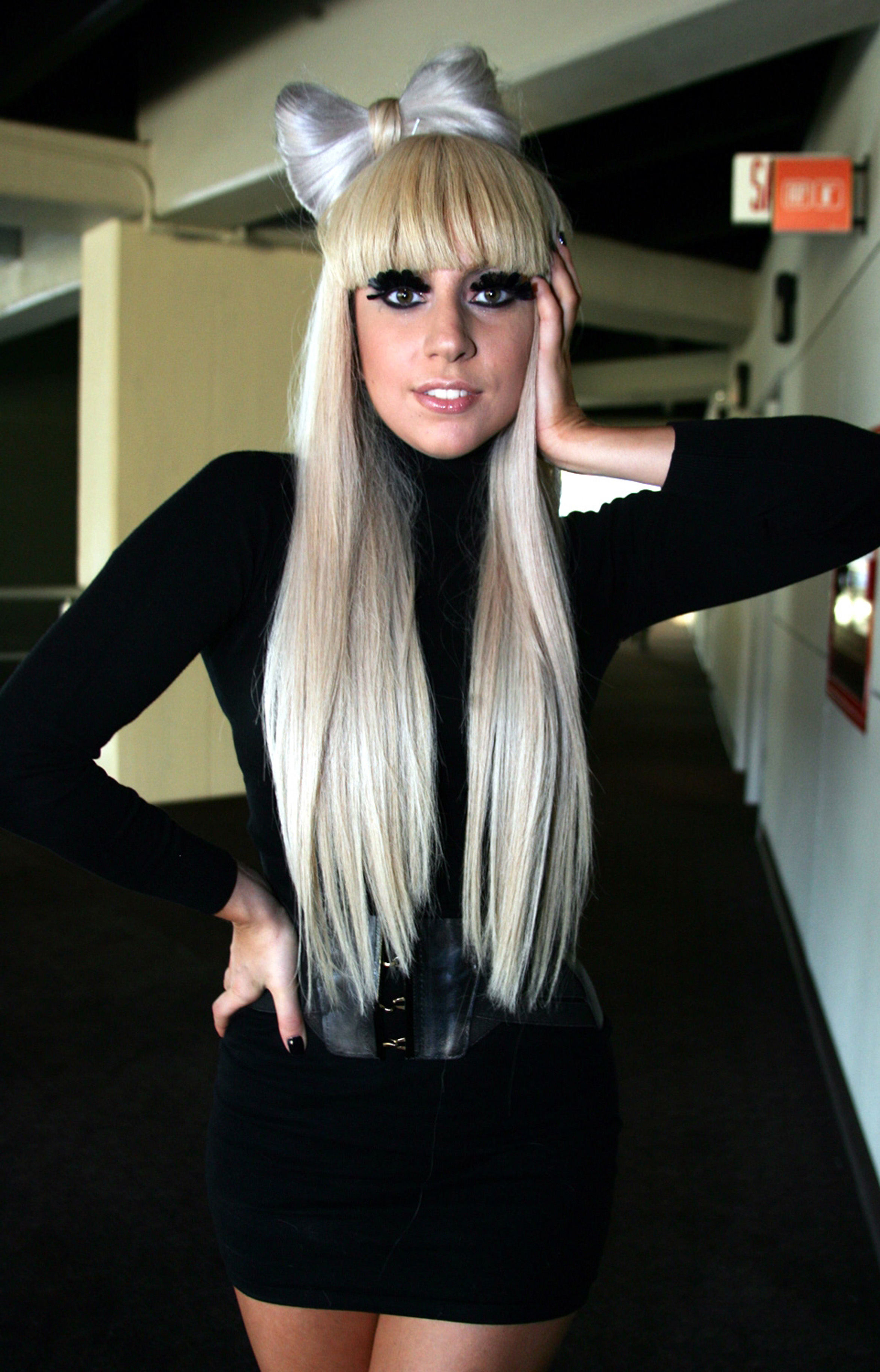 Lady Gaga revela negro pasado por drogas