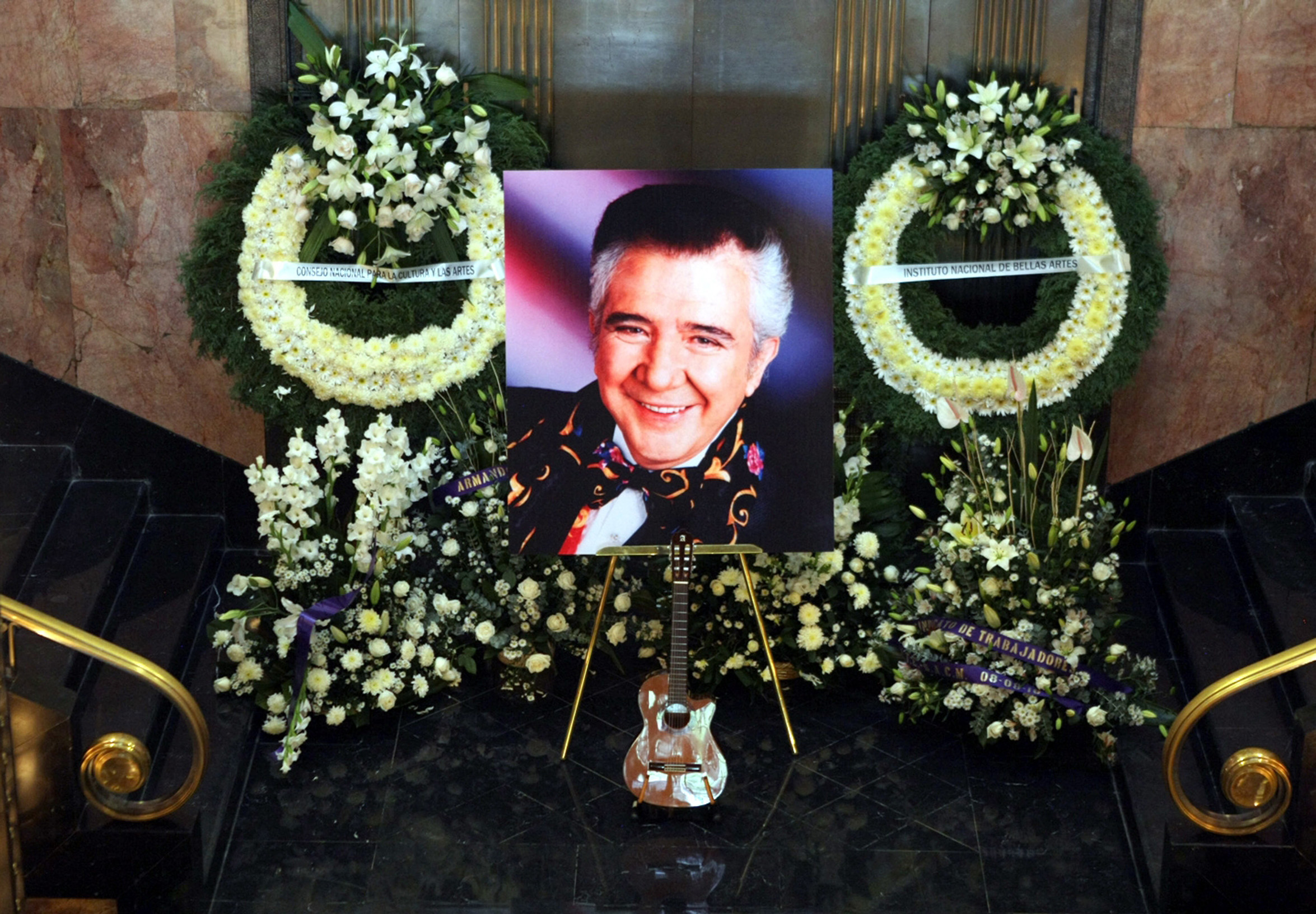 Fallece el cantautor Roberto Cantoral