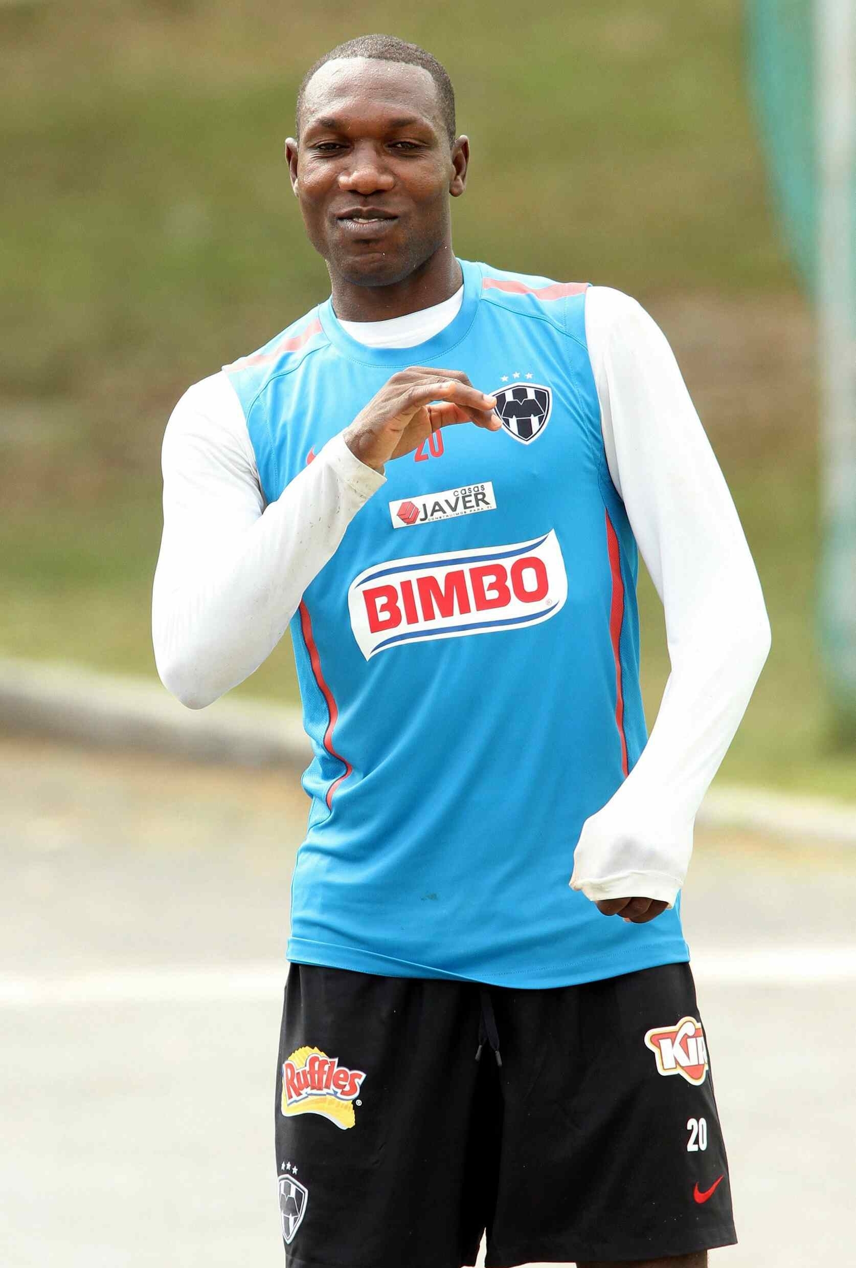 Ecuador con Ayov&iacute;, Colombia sin Montero