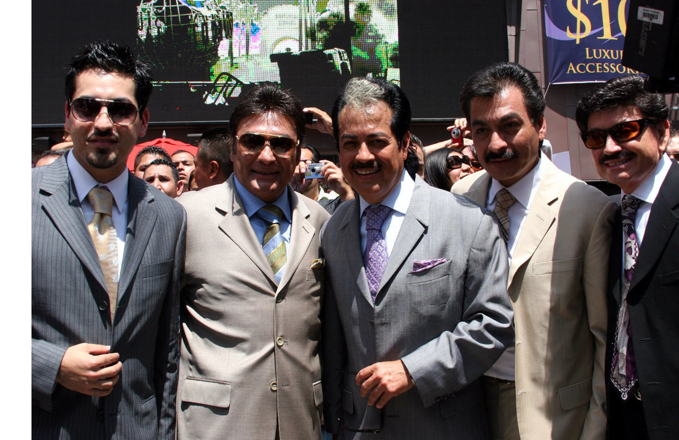 Dar&aacute;n Los Tigres 'zarpazo' pro inmigrantes