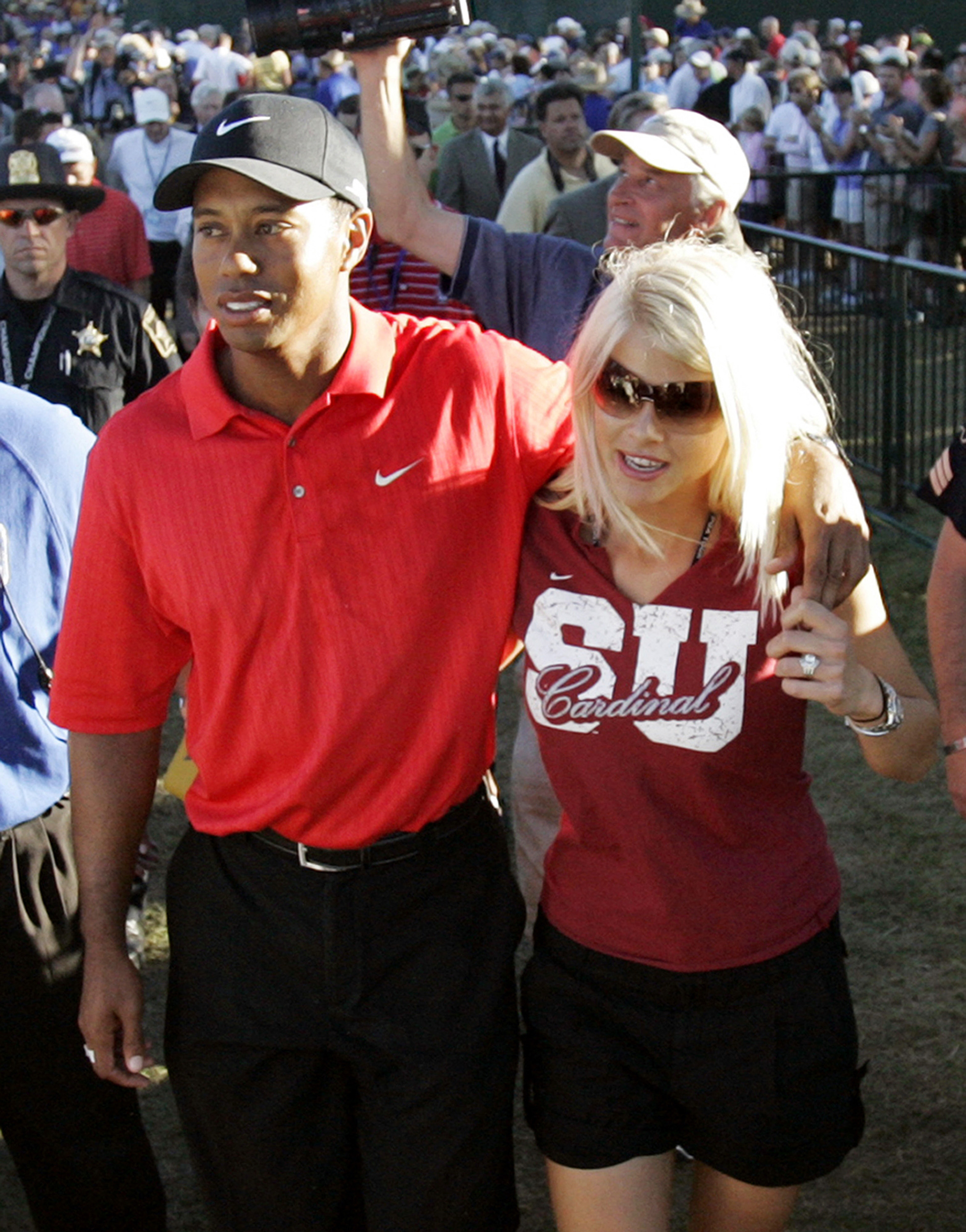 Se divorcia Tiger Woods
