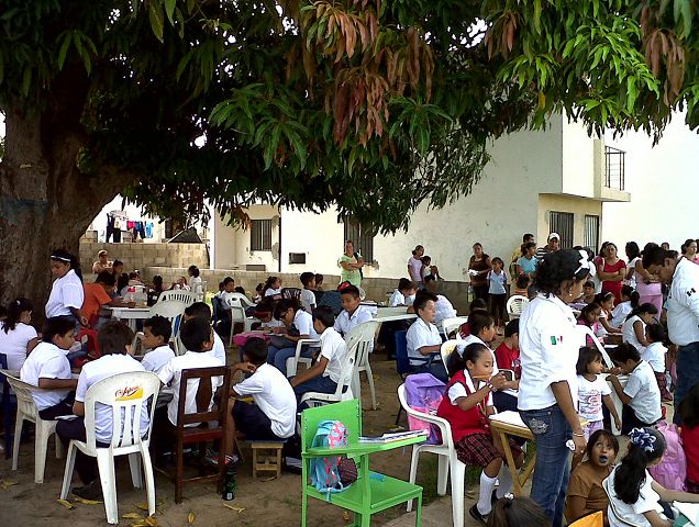 Clases bajo escombros