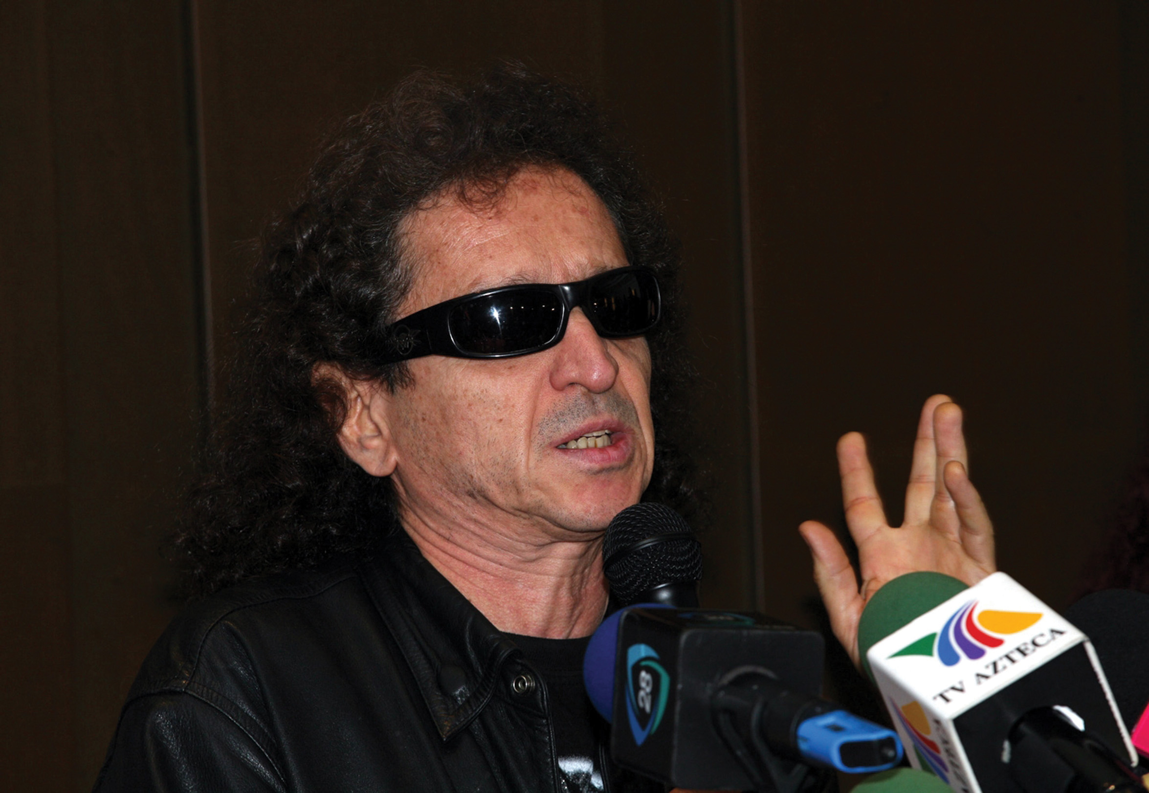 Confirma Lora canci&oacute;n inspirada en Celia