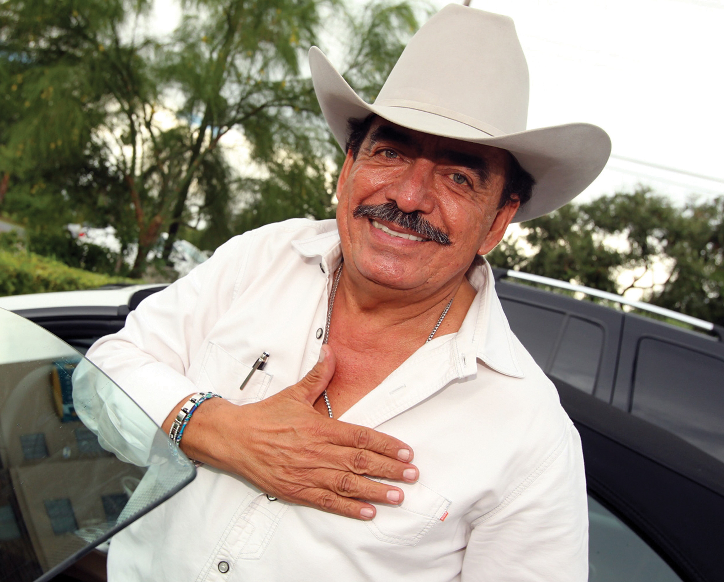 Recuerda Joan a hijos con nueva canci&oacute;n