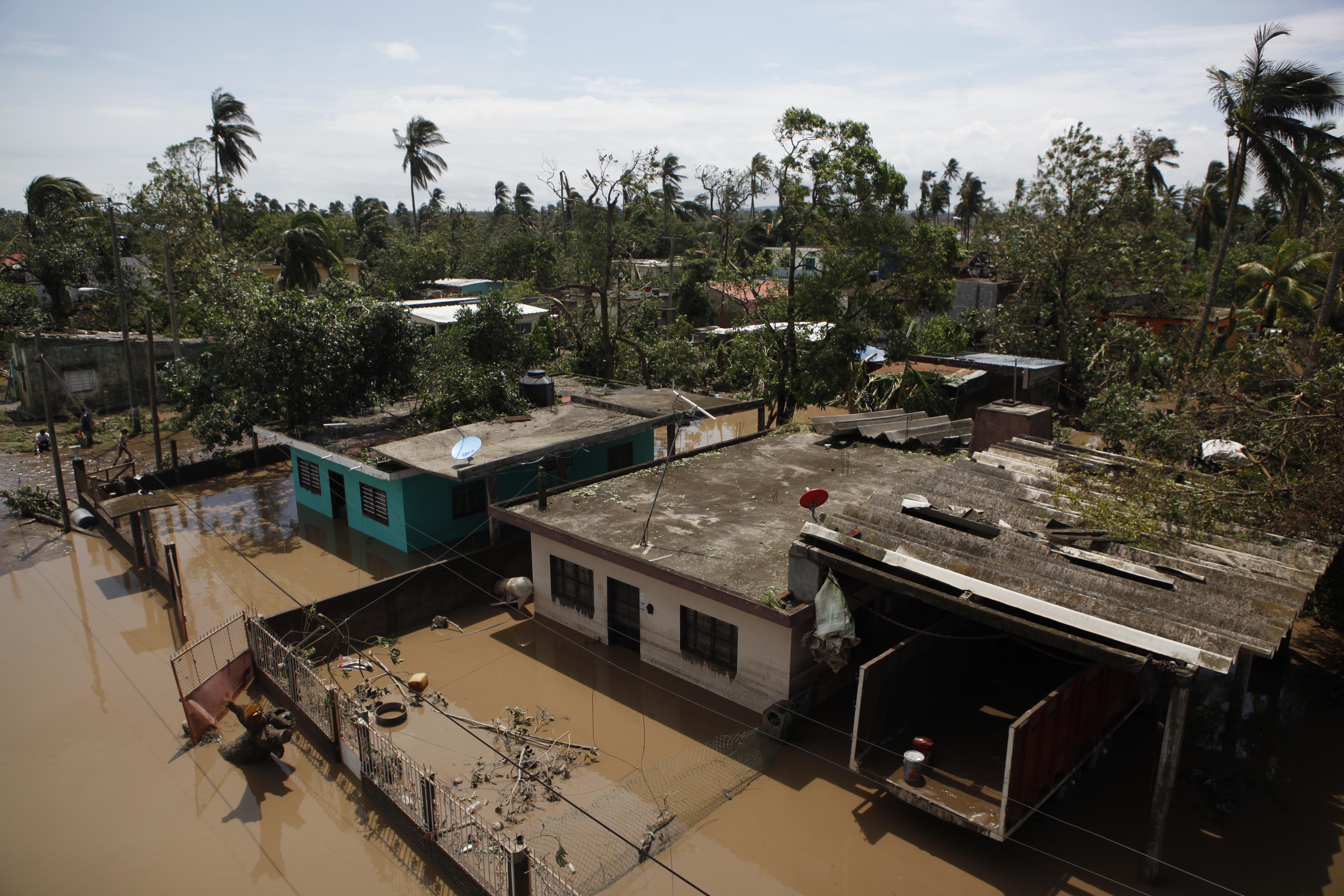 Hurac&aacute;n Karl deja muertos en M&eacute;xico