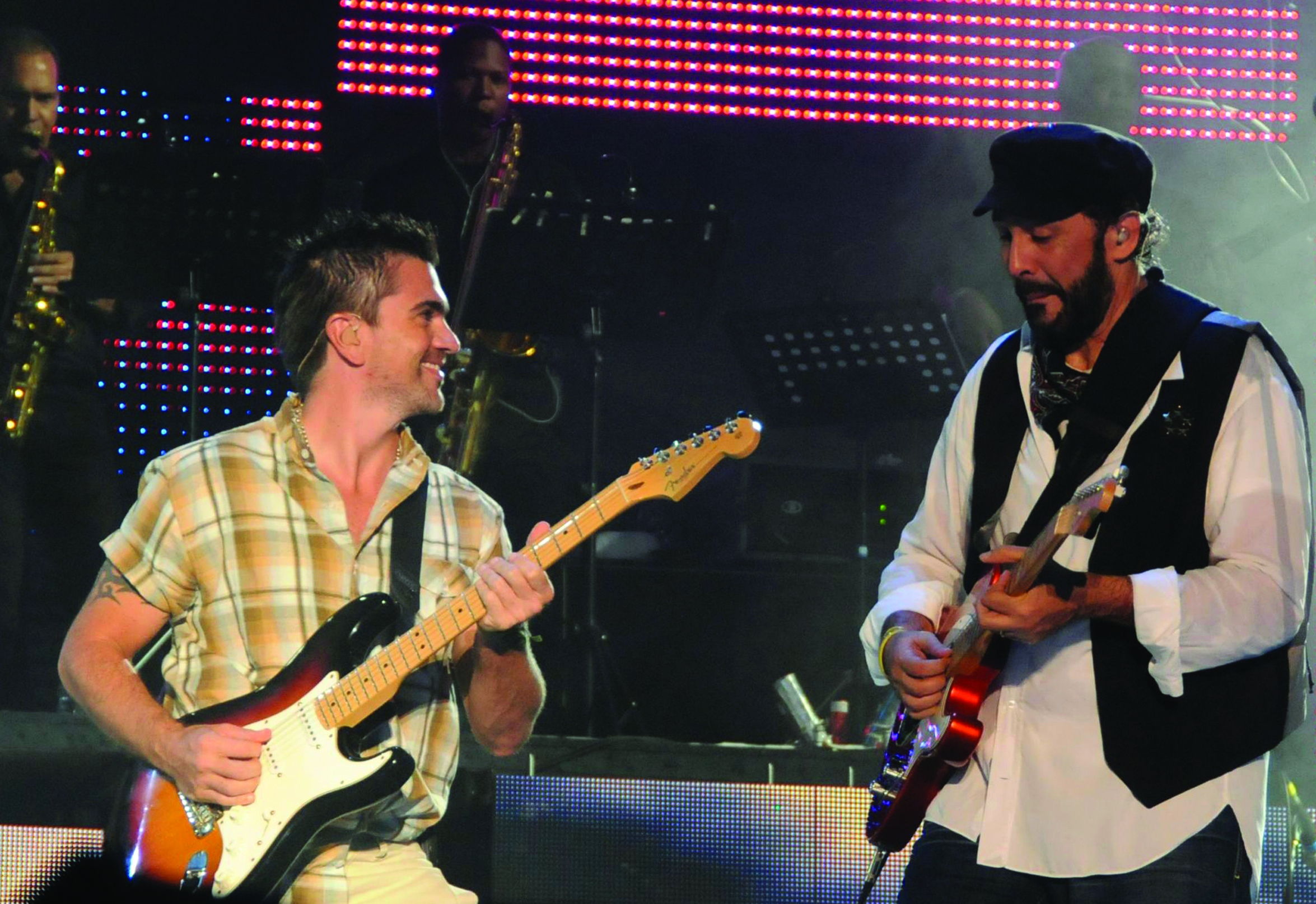 Guerra, Sanz y otros reciben premios a la Herencia Hispana